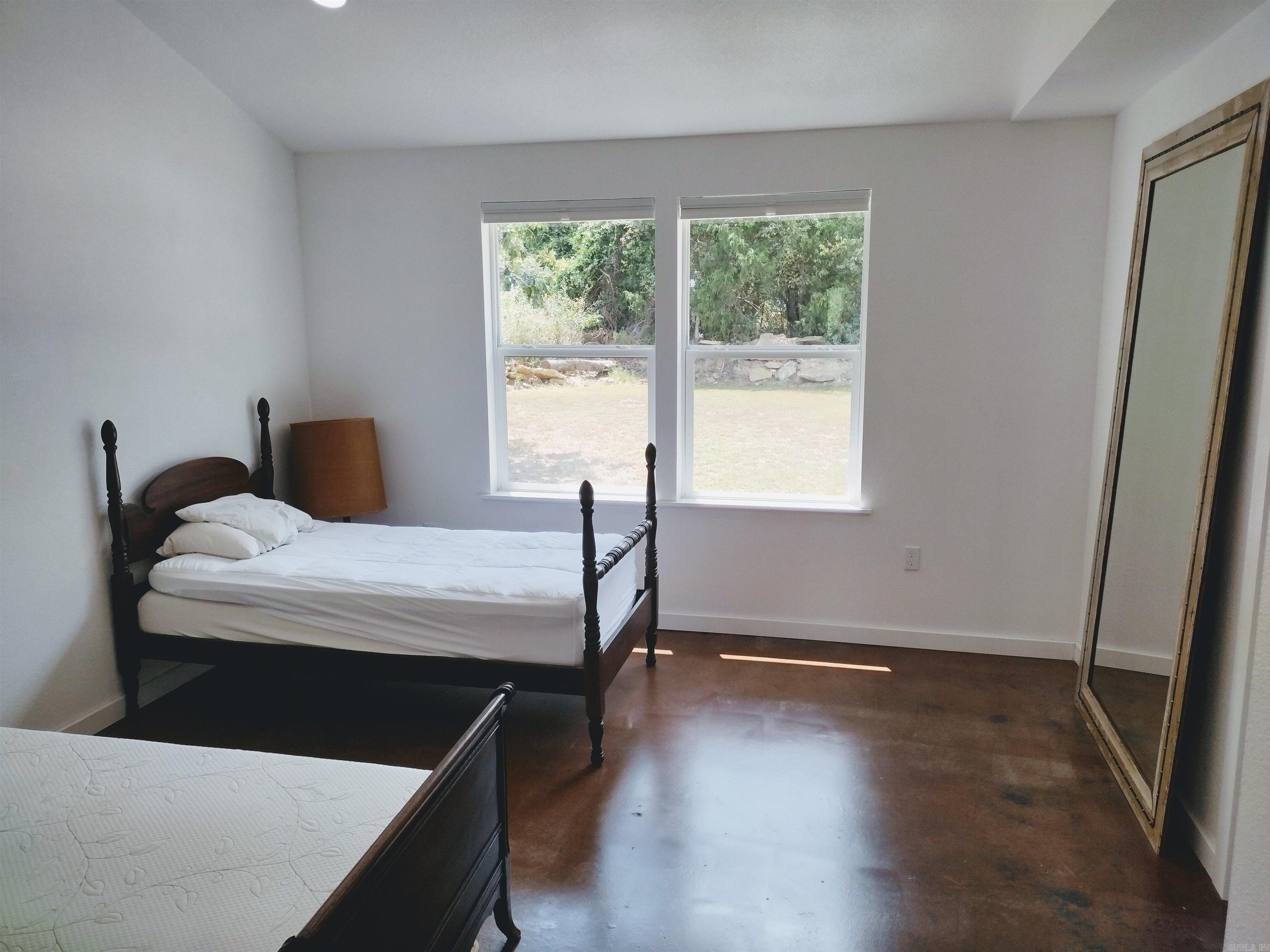 1192 Alamo dr  Mountain View, AR