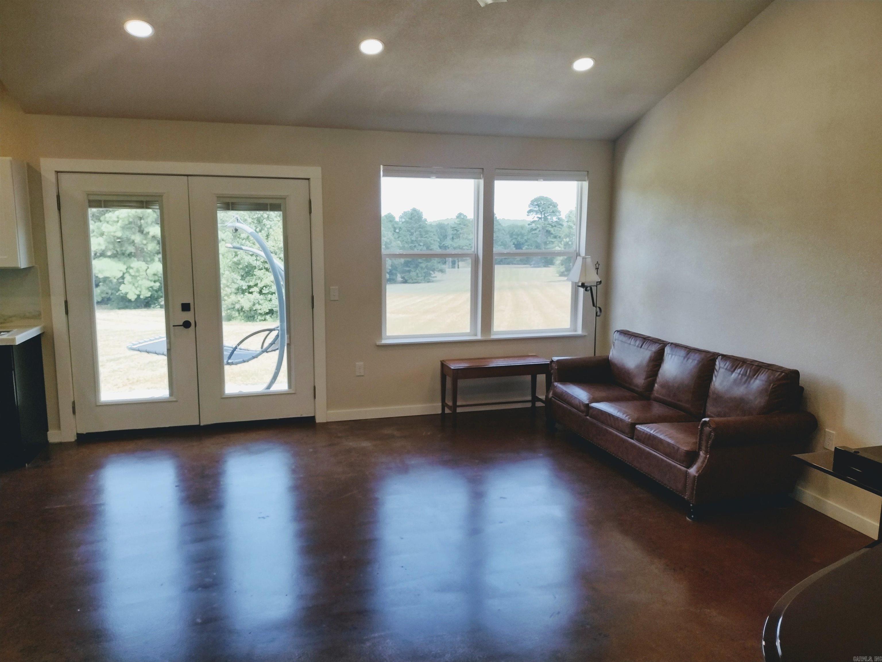 1192 Alamo dr  Mountain View, AR