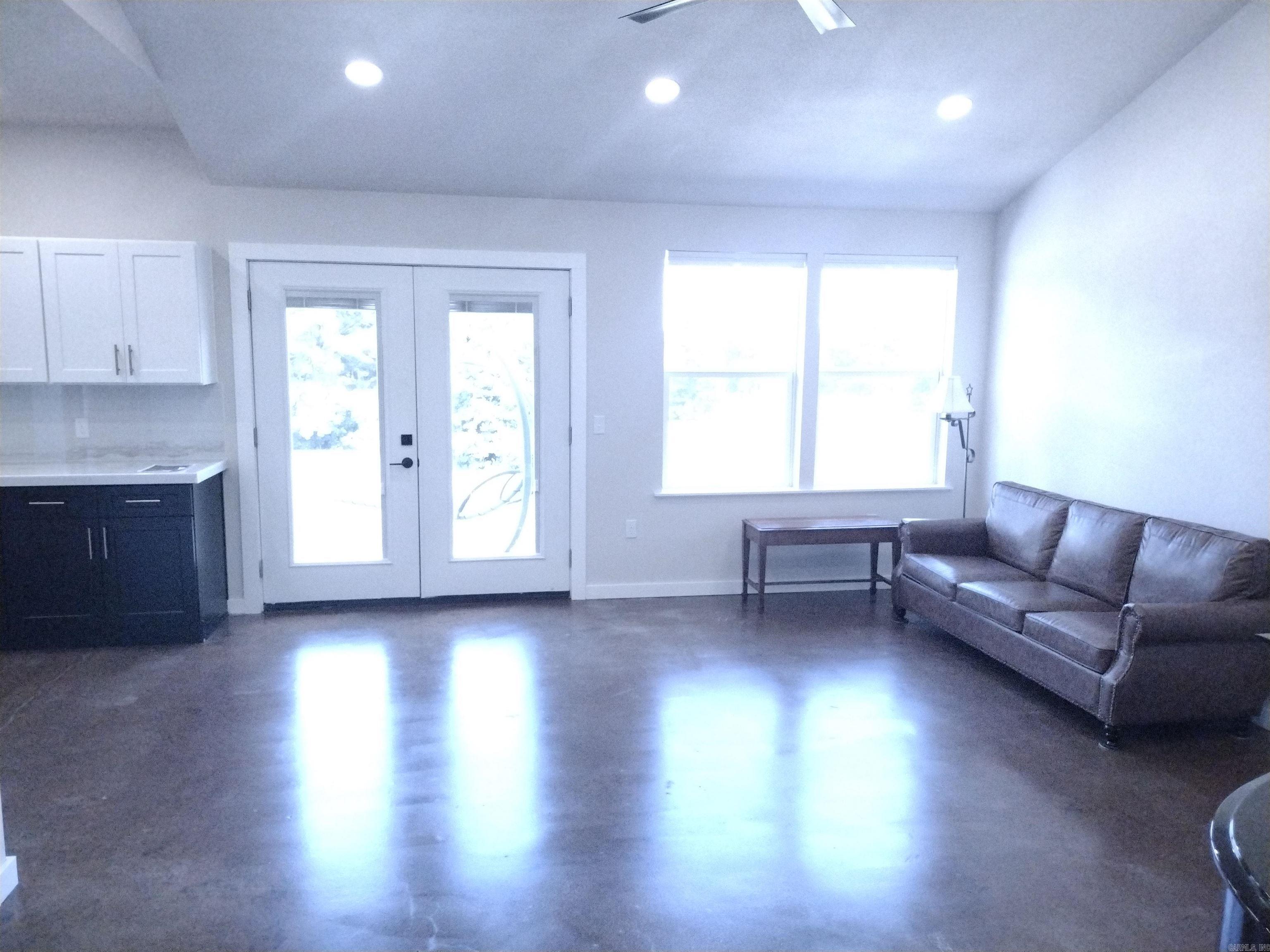 1192 Alamo dr  Mountain View, AR
