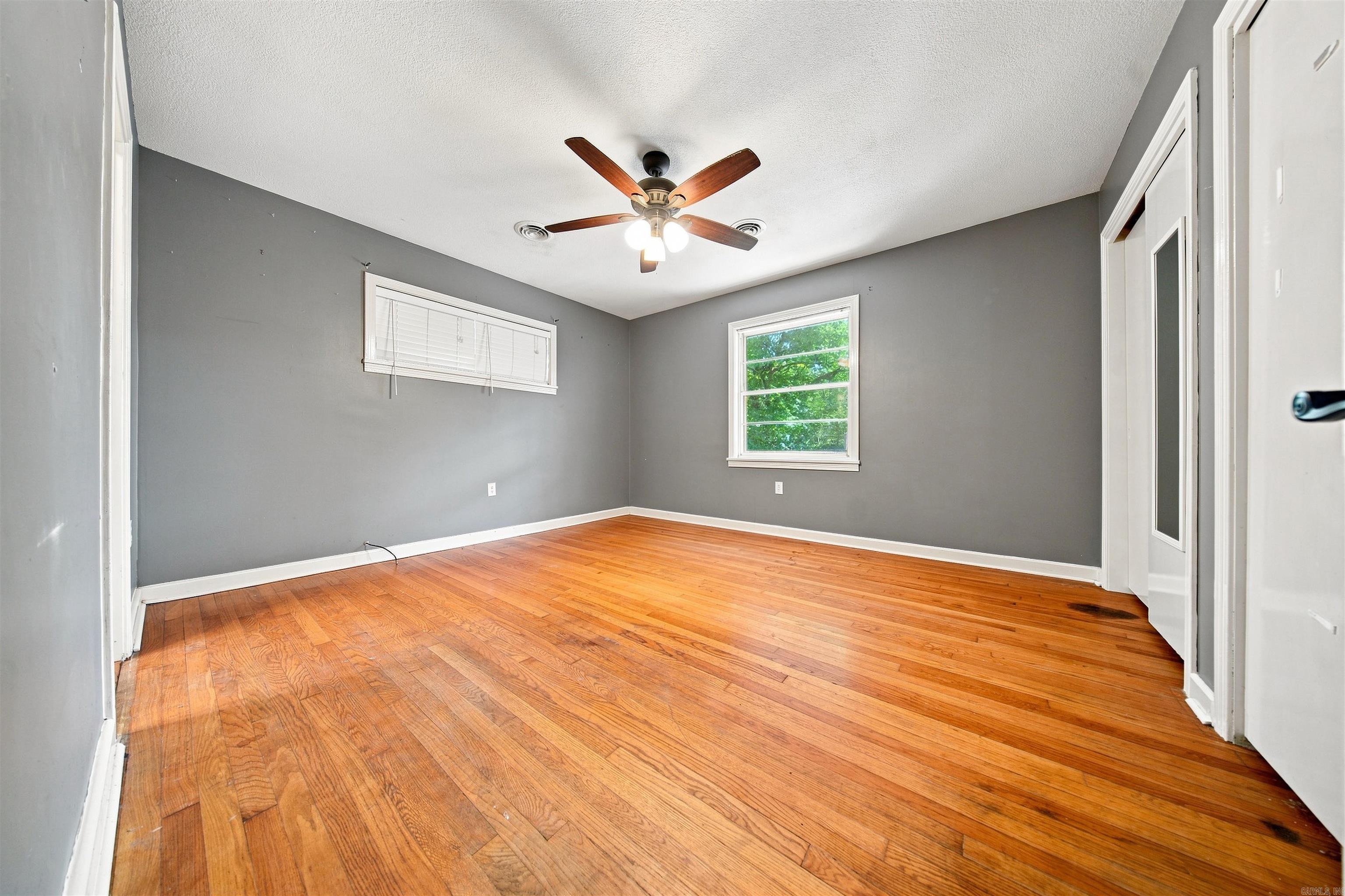 2159 Hickory  Conway, AR