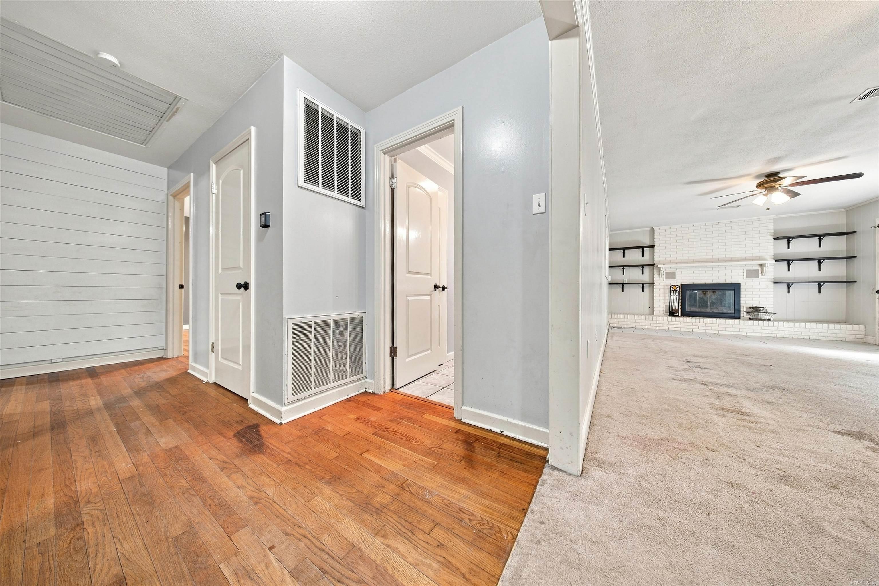 2159 Hickory  Conway, AR