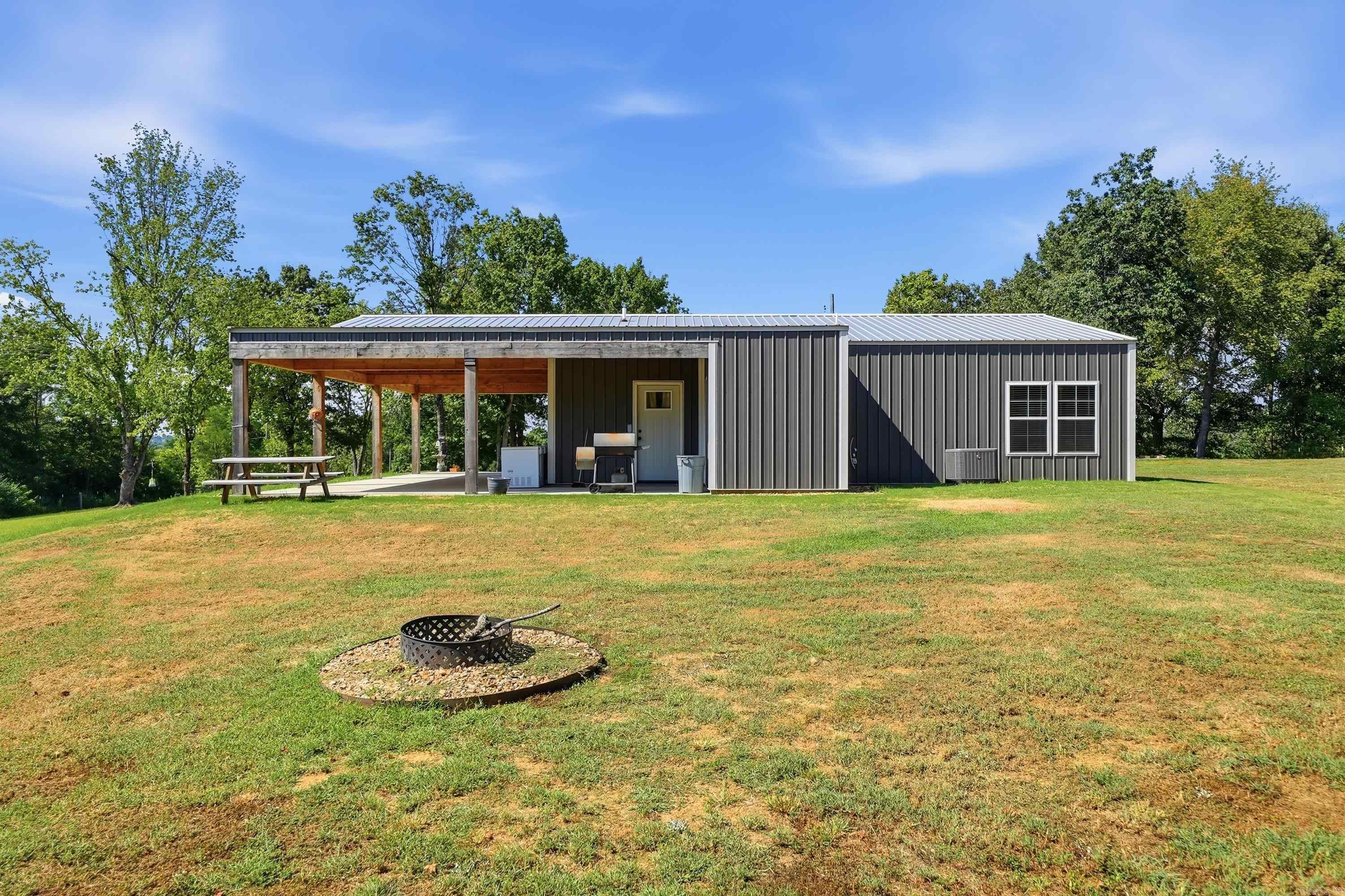 101 Miller Rd  Greenbrier, AR