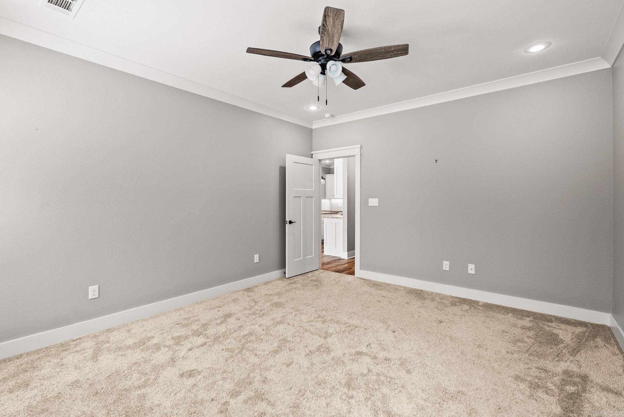 92 Garrison  Greenbrier, AR