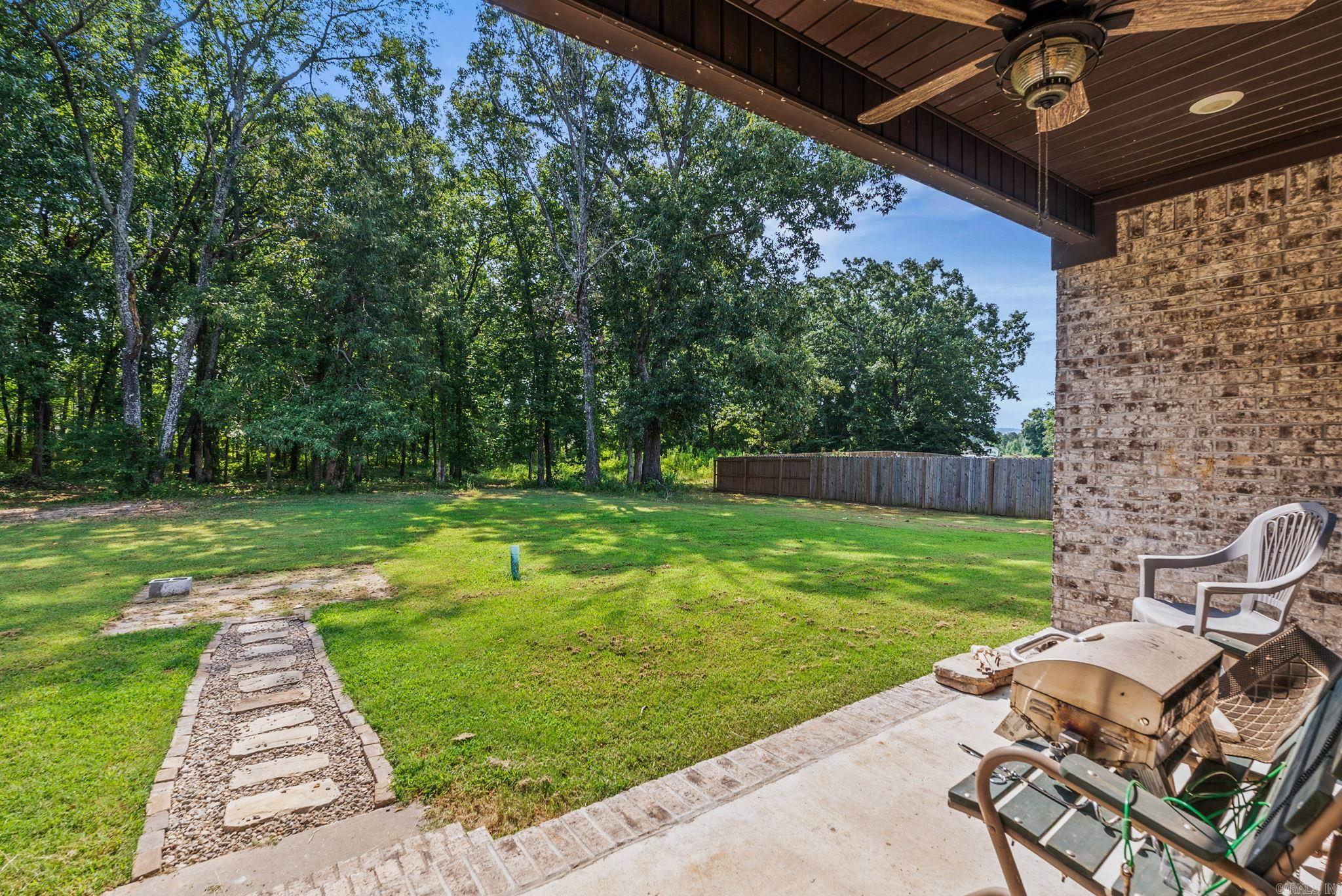 92 Garrison  Greenbrier, AR