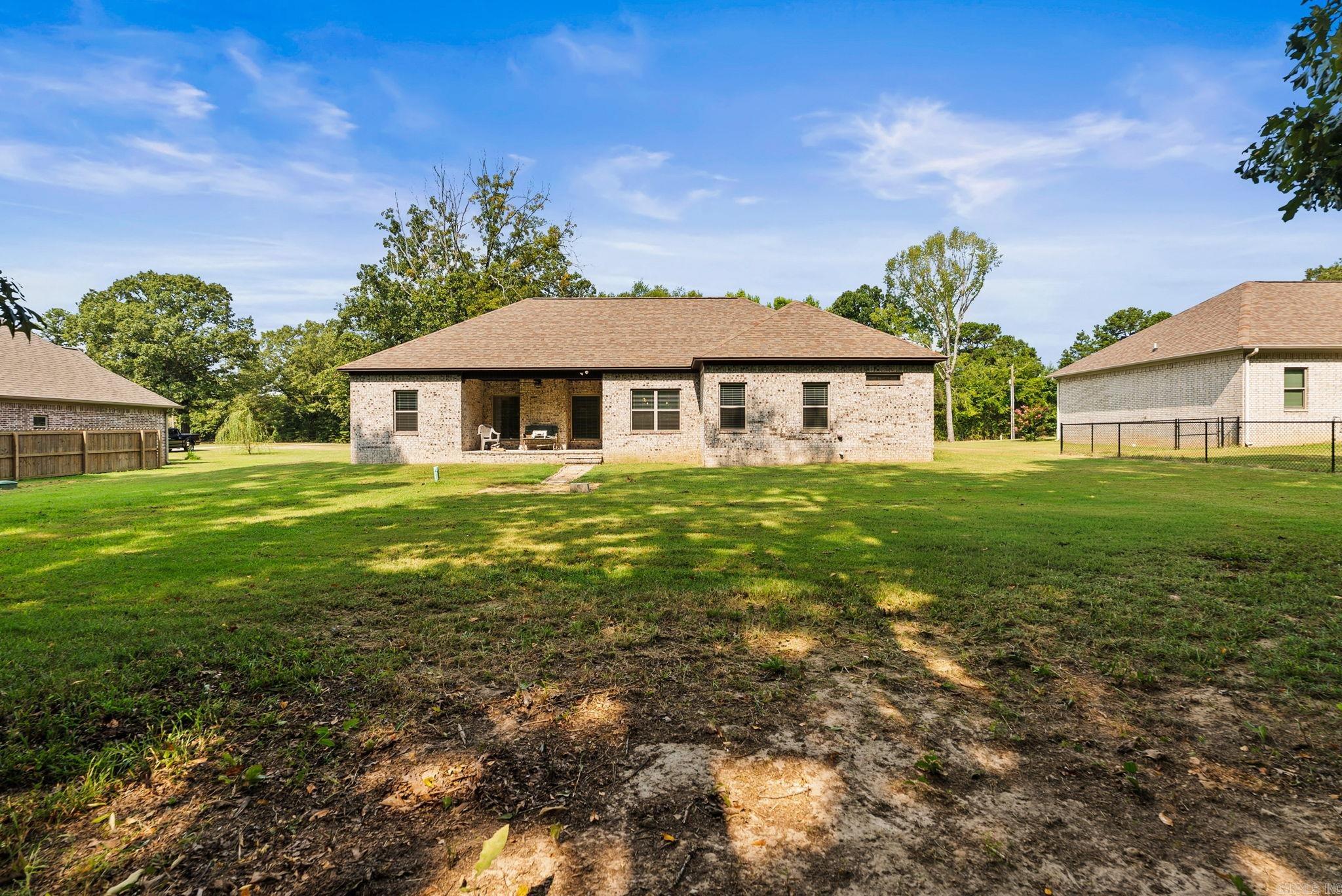 92 Garrison  Greenbrier, AR