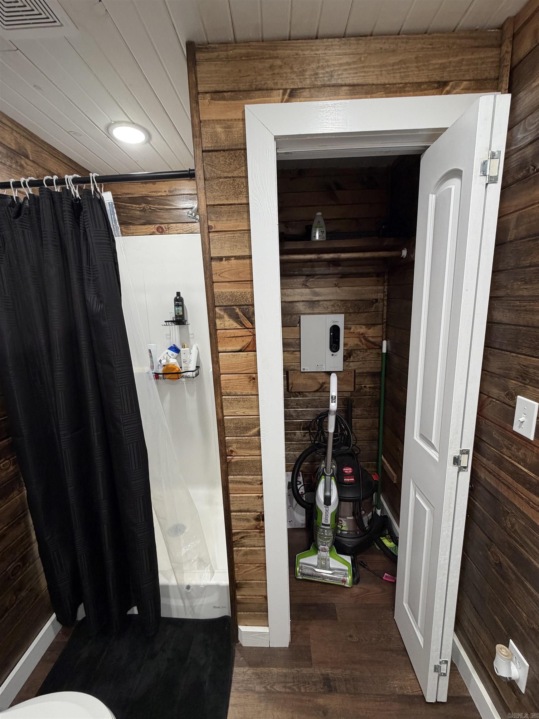 4630 Greers Ferry Rd.  Greers Ferry, AR