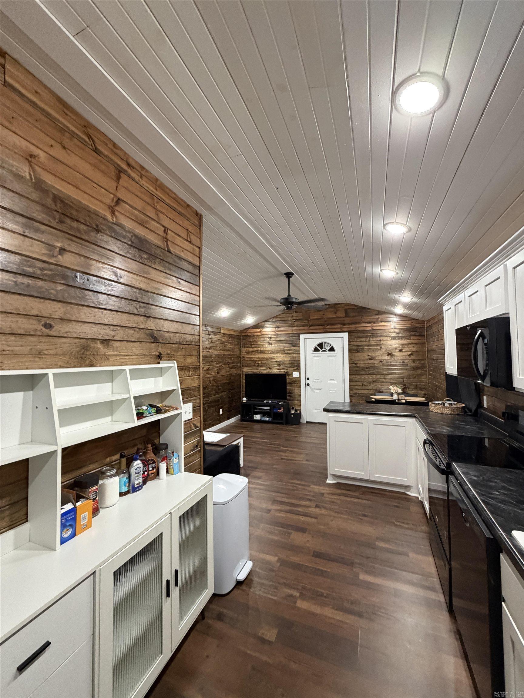 4630 Greers Ferry Rd.  Greers Ferry, AR