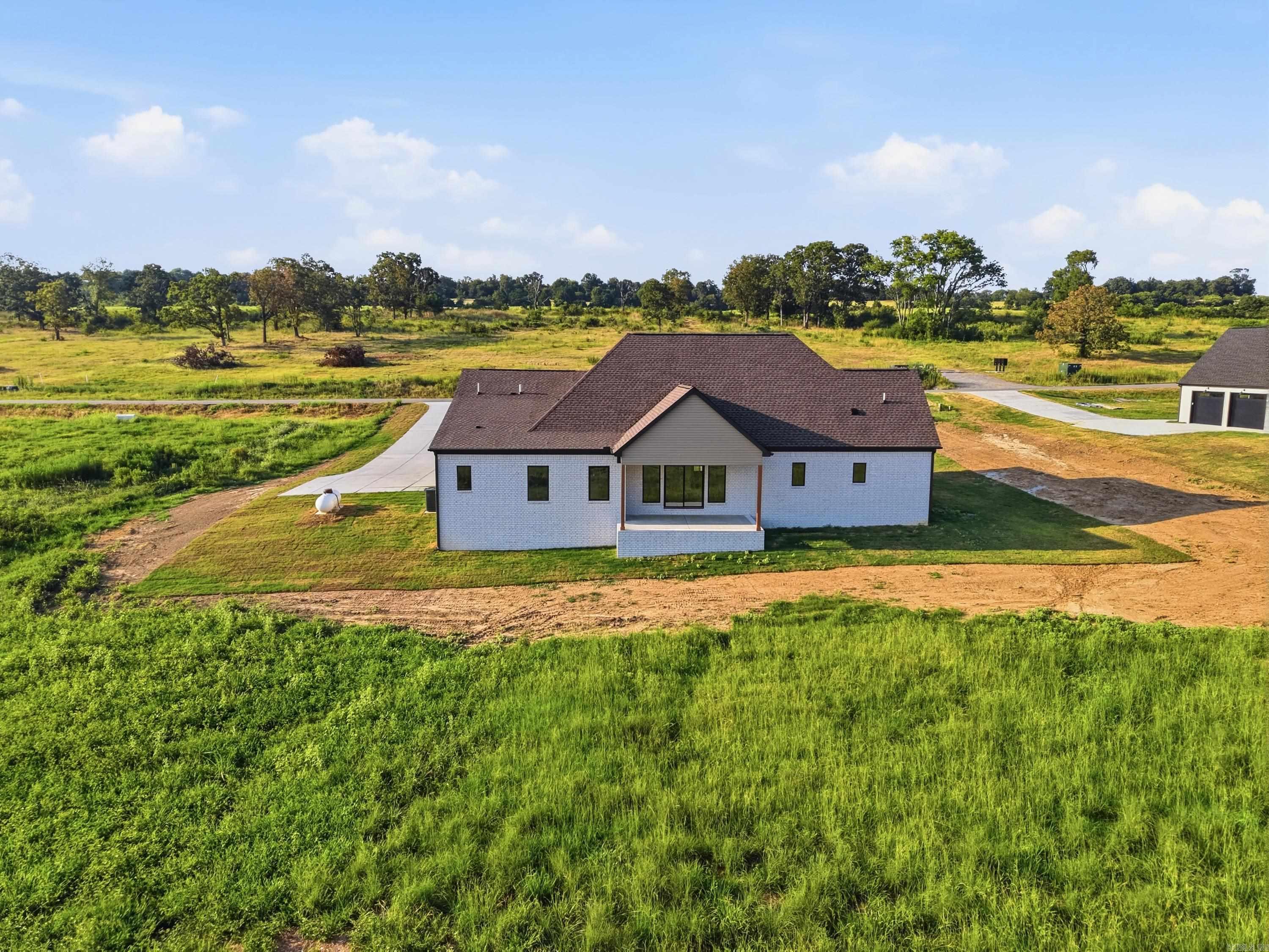 248 Castleberry  Greenbrier, AR