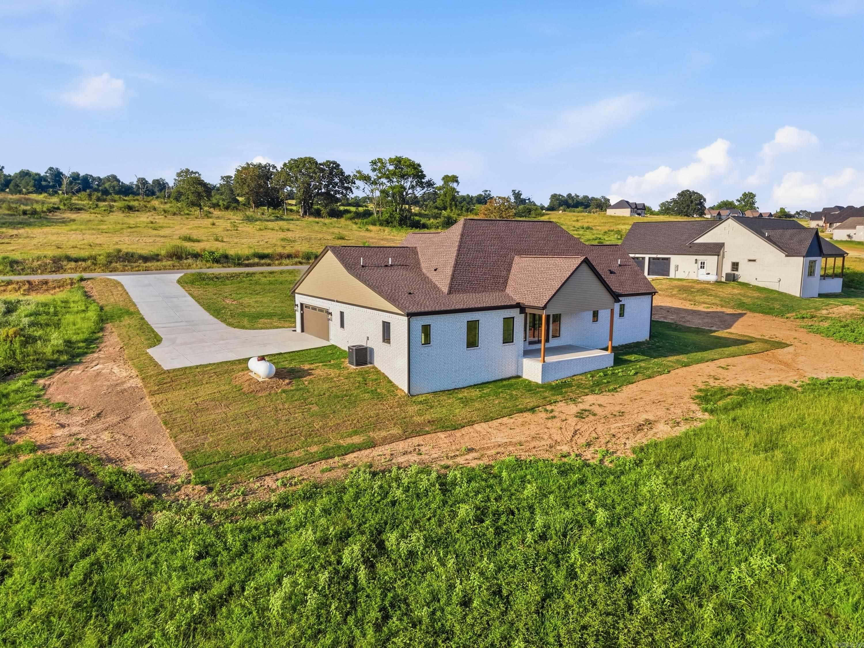 248 Castleberry  Greenbrier, AR