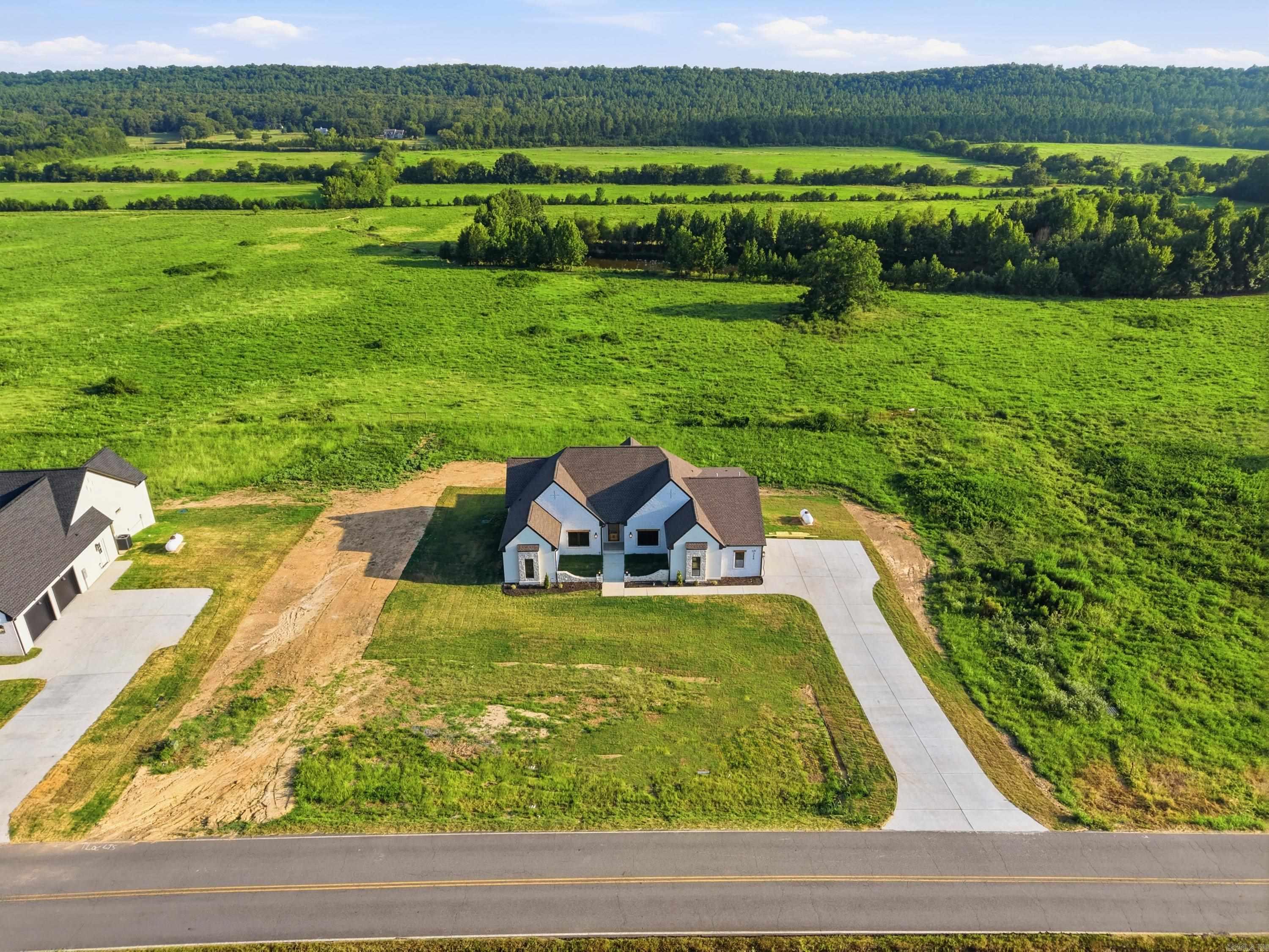 248 Castleberry  Greenbrier, AR