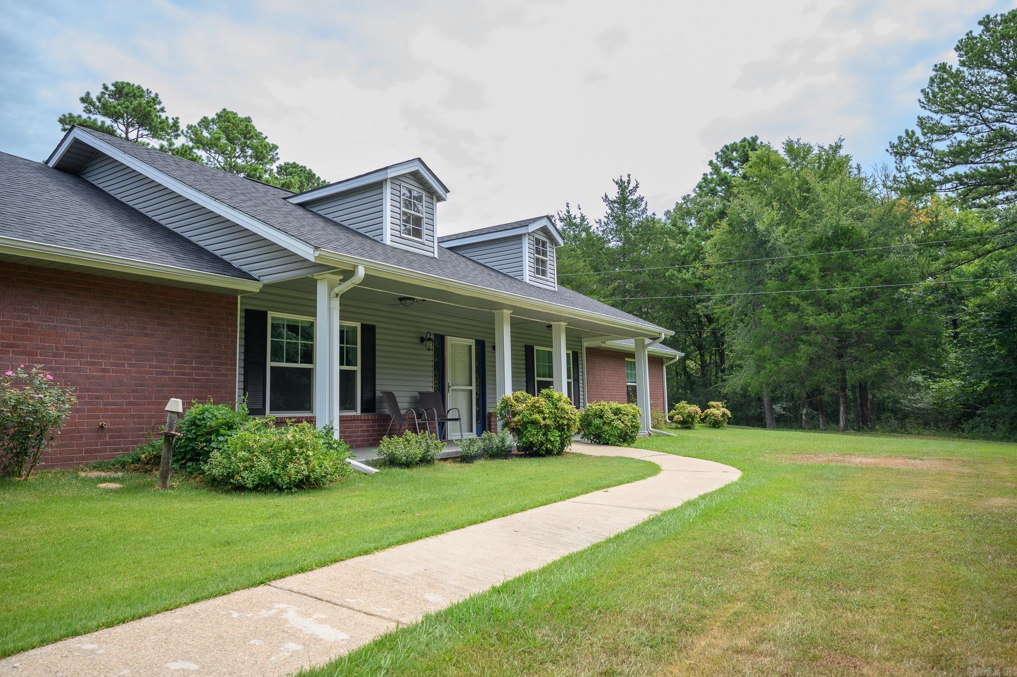 2707 Highway 88  Mena, AR