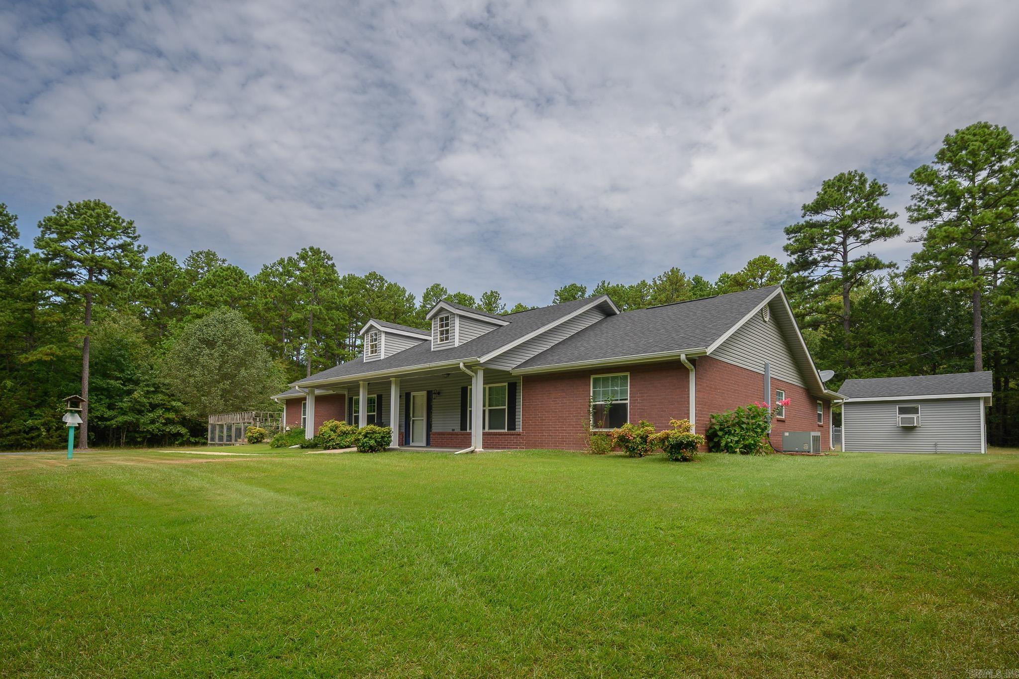 2707 Highway 88  Mena, AR