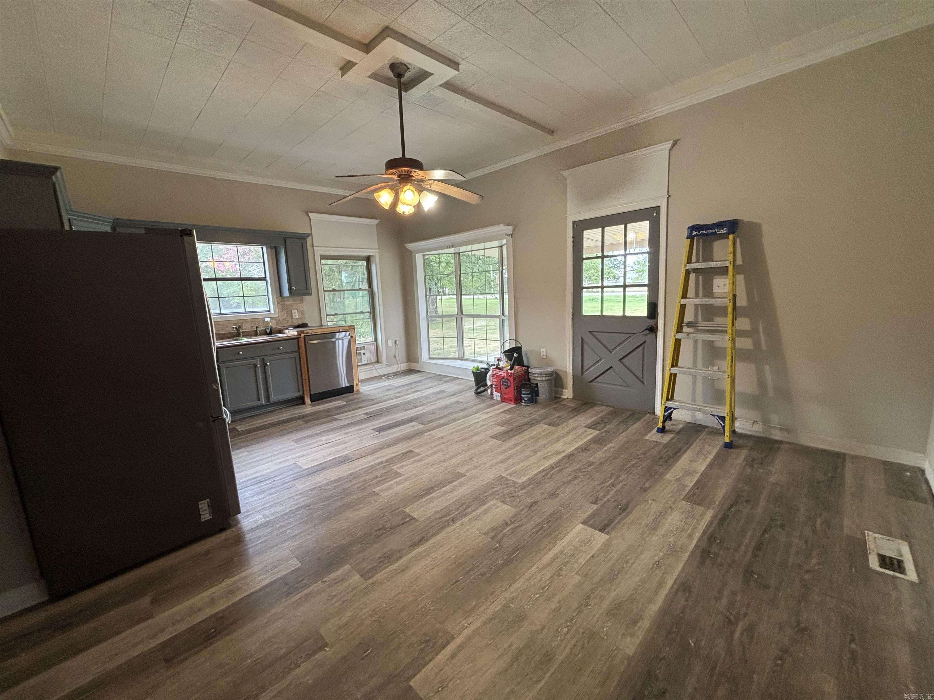119 Overbeck  Romance, AR