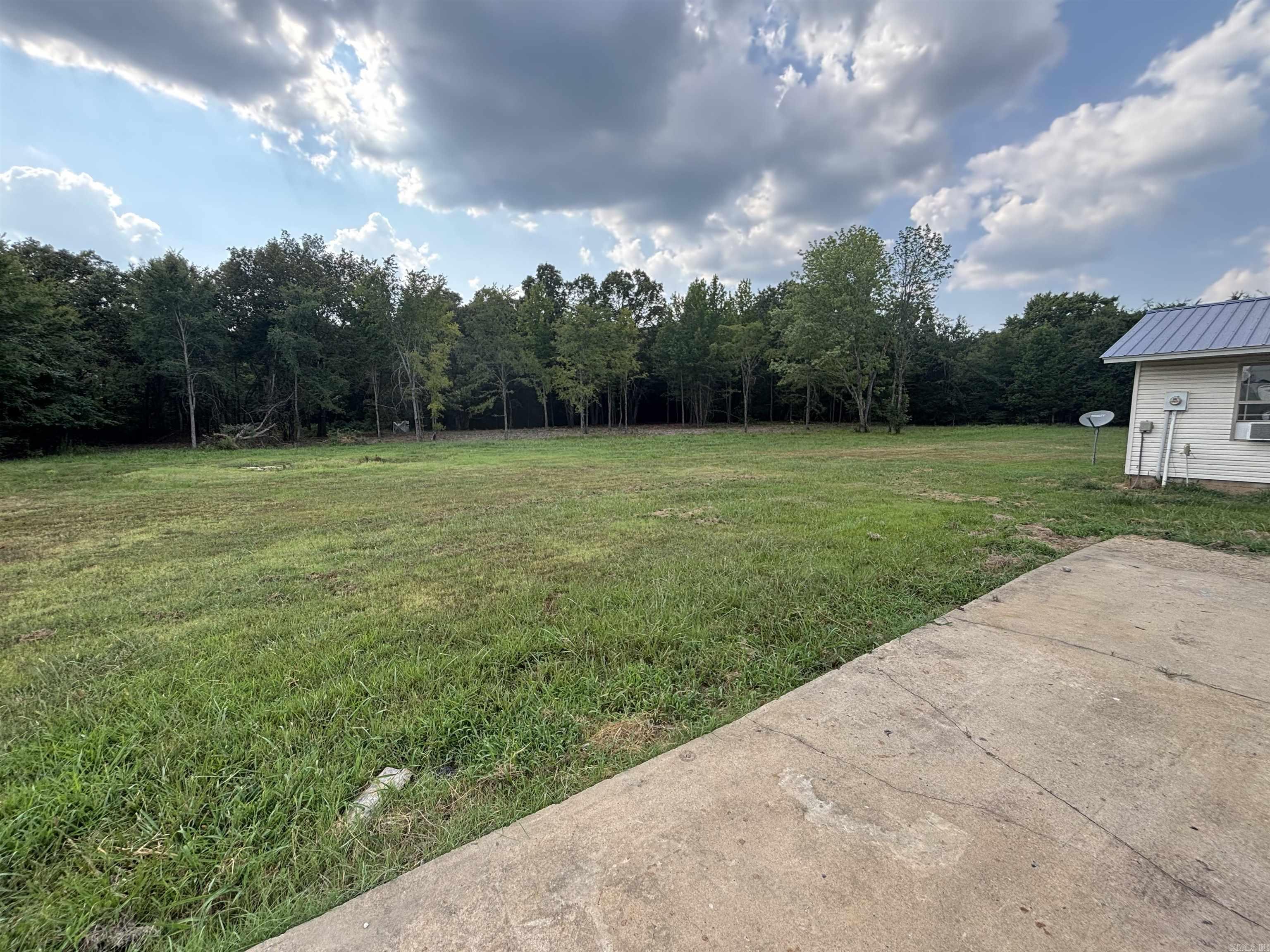 119 Overbeck  Romance, AR