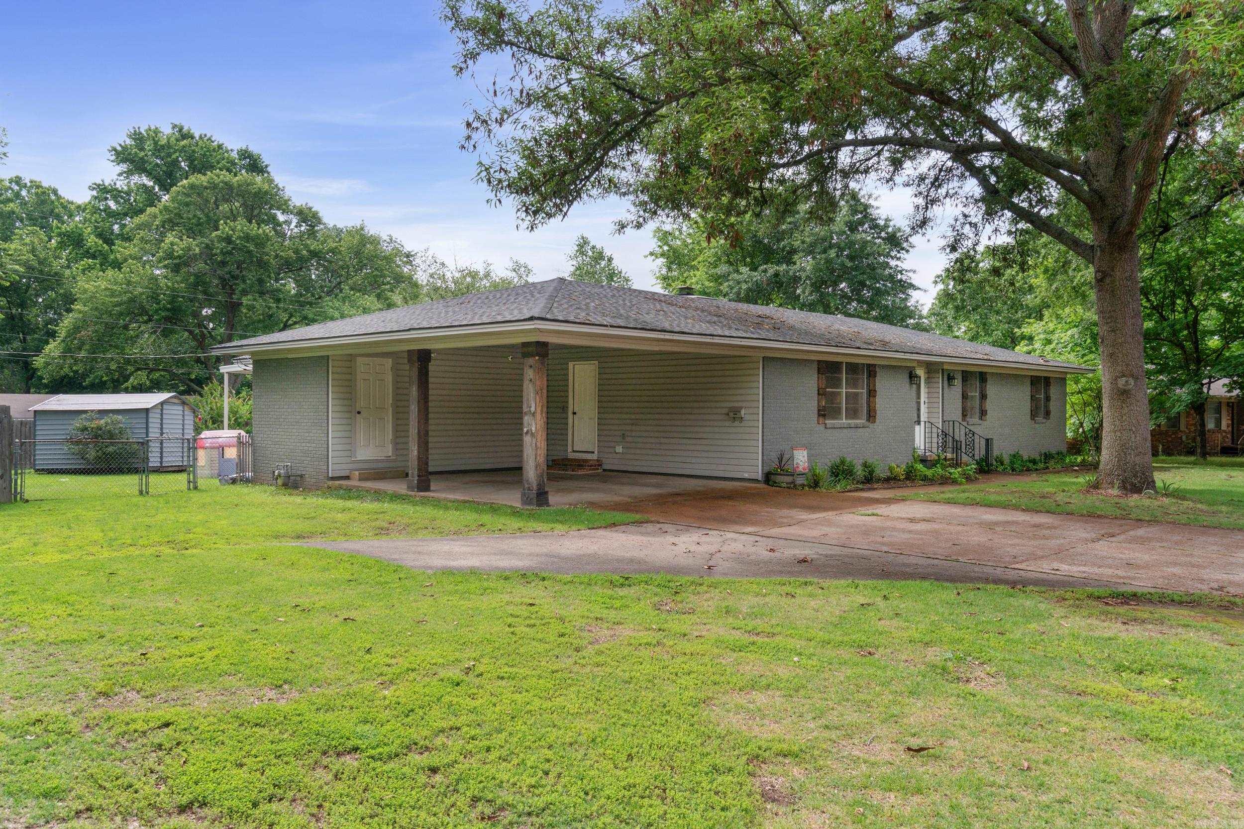 8 Susan Dr  Searcy, AR