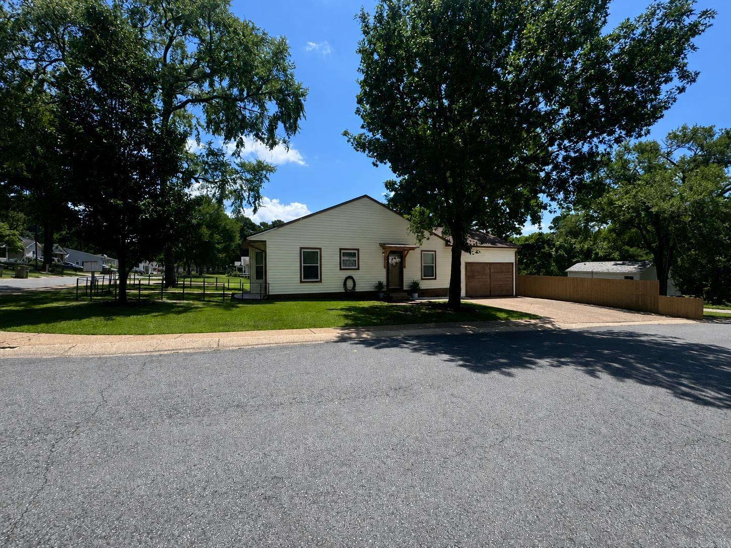 152 Chelle  Hot Springs, AR