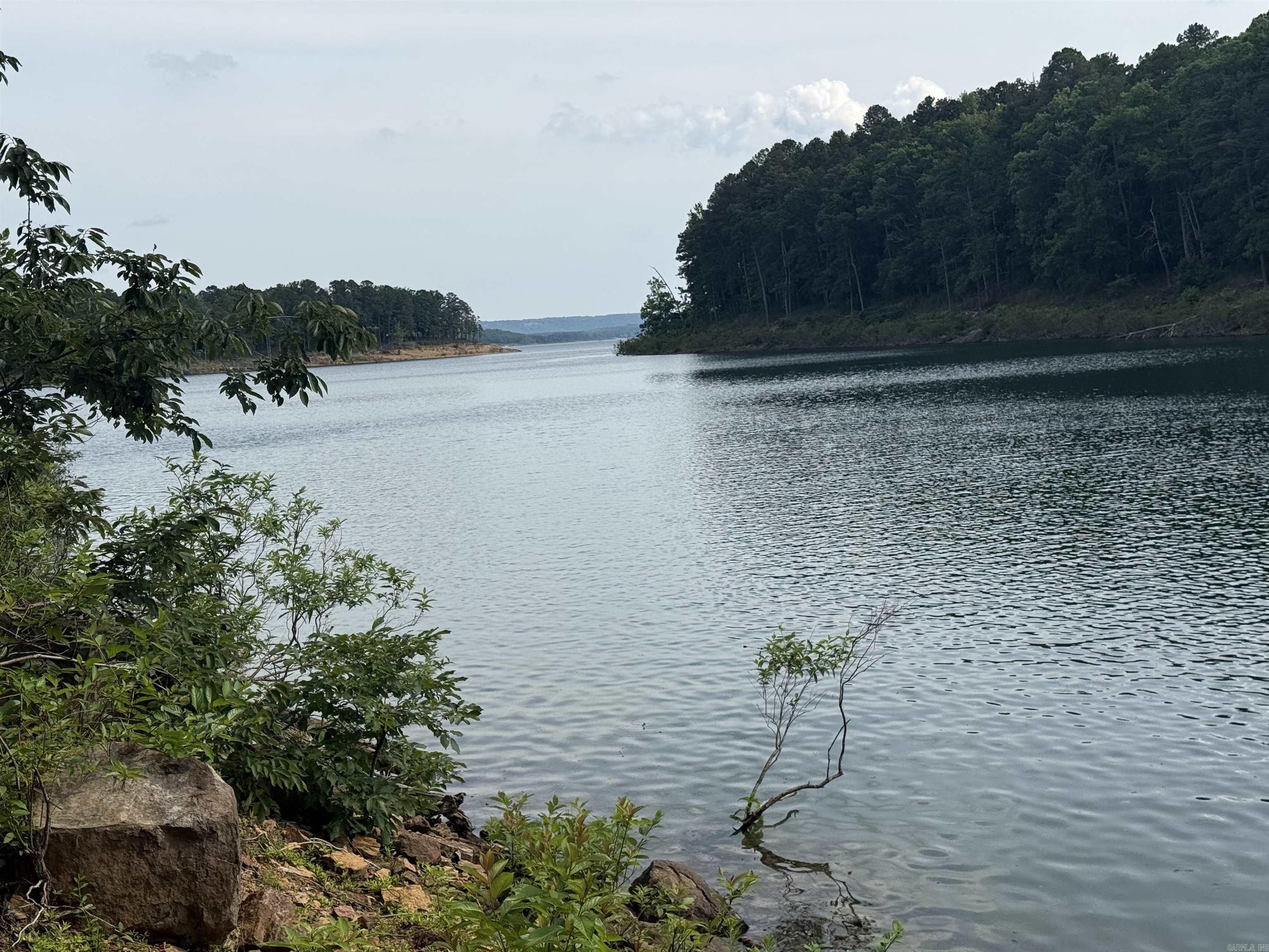 441 Cherokee Circle Greers Ferry, AR 72067
