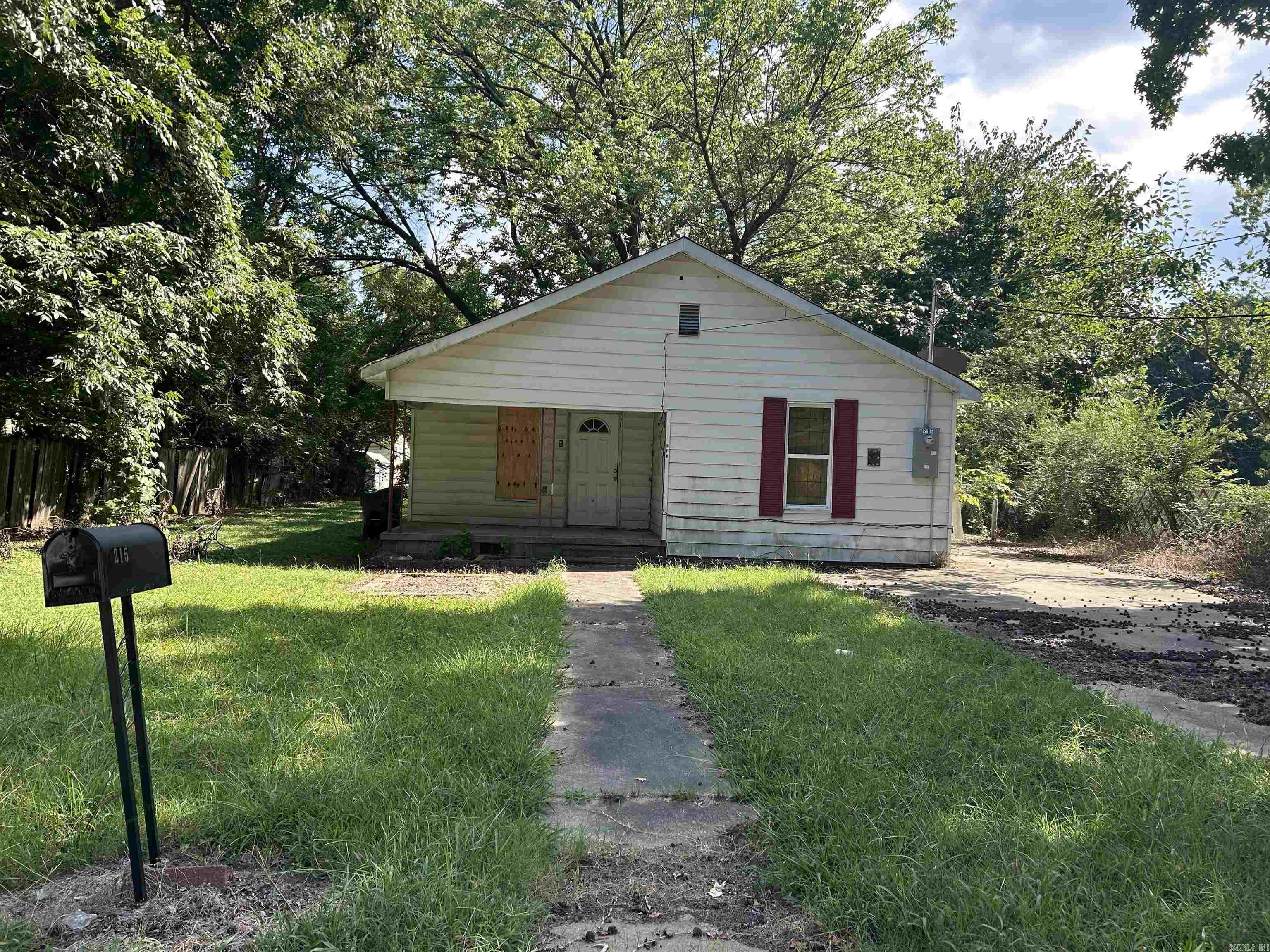 215  Spruce  Jonesboro, AR