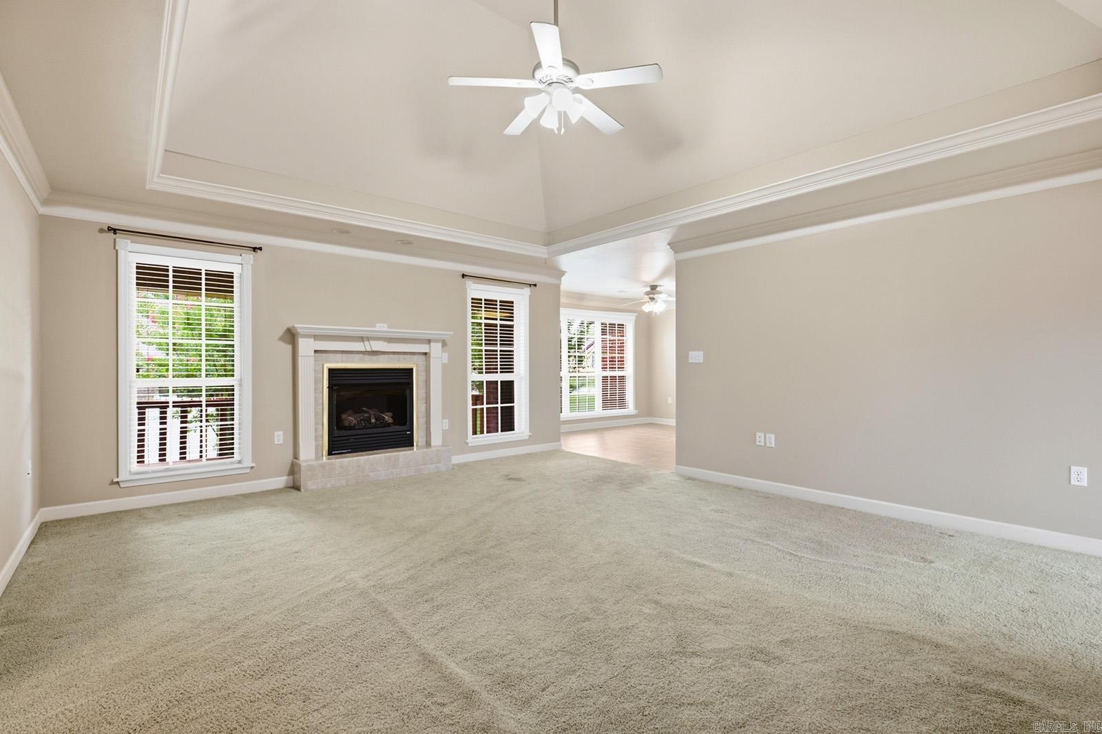 603 Llama  Searcy, AR