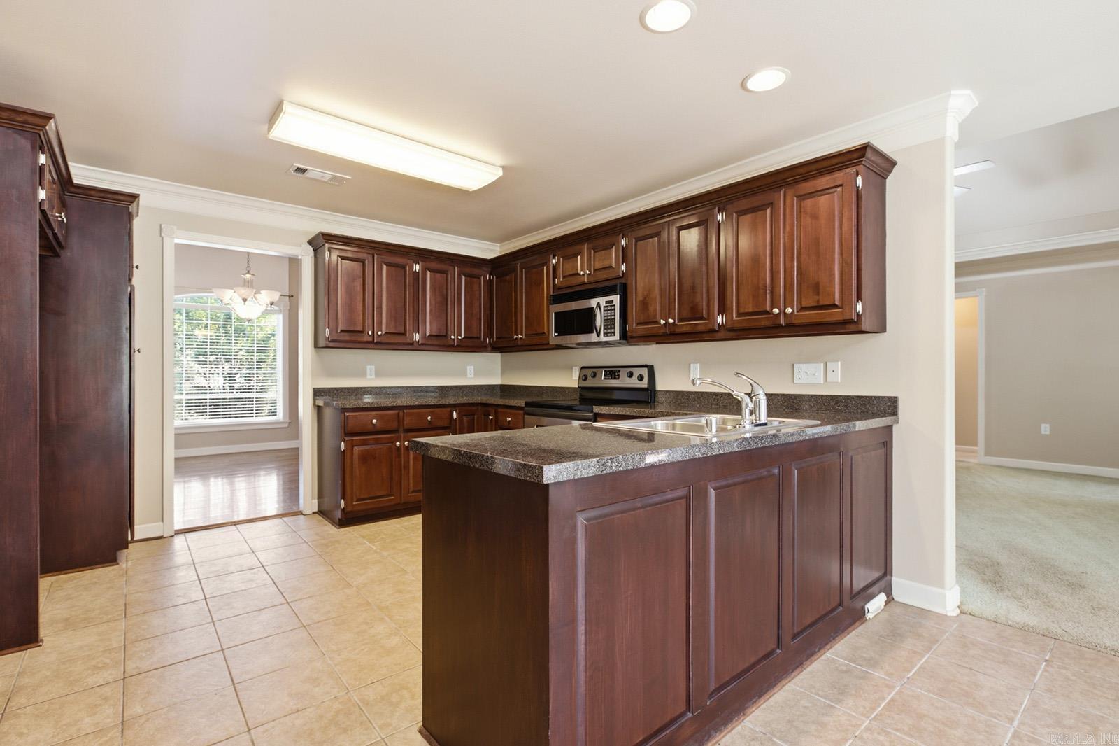 603 Llama  Searcy, AR