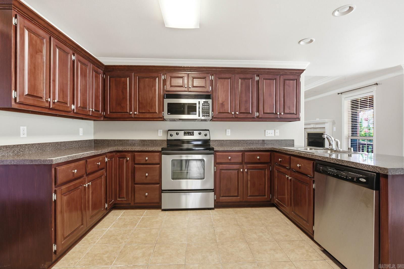 603 Llama  Searcy, AR