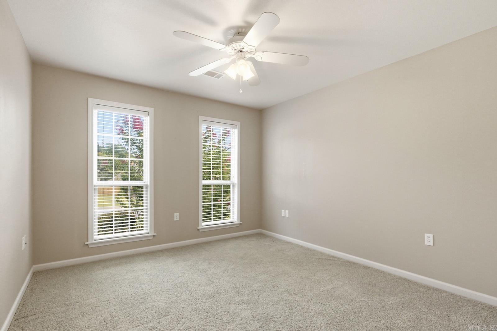 603 Llama  Searcy, AR