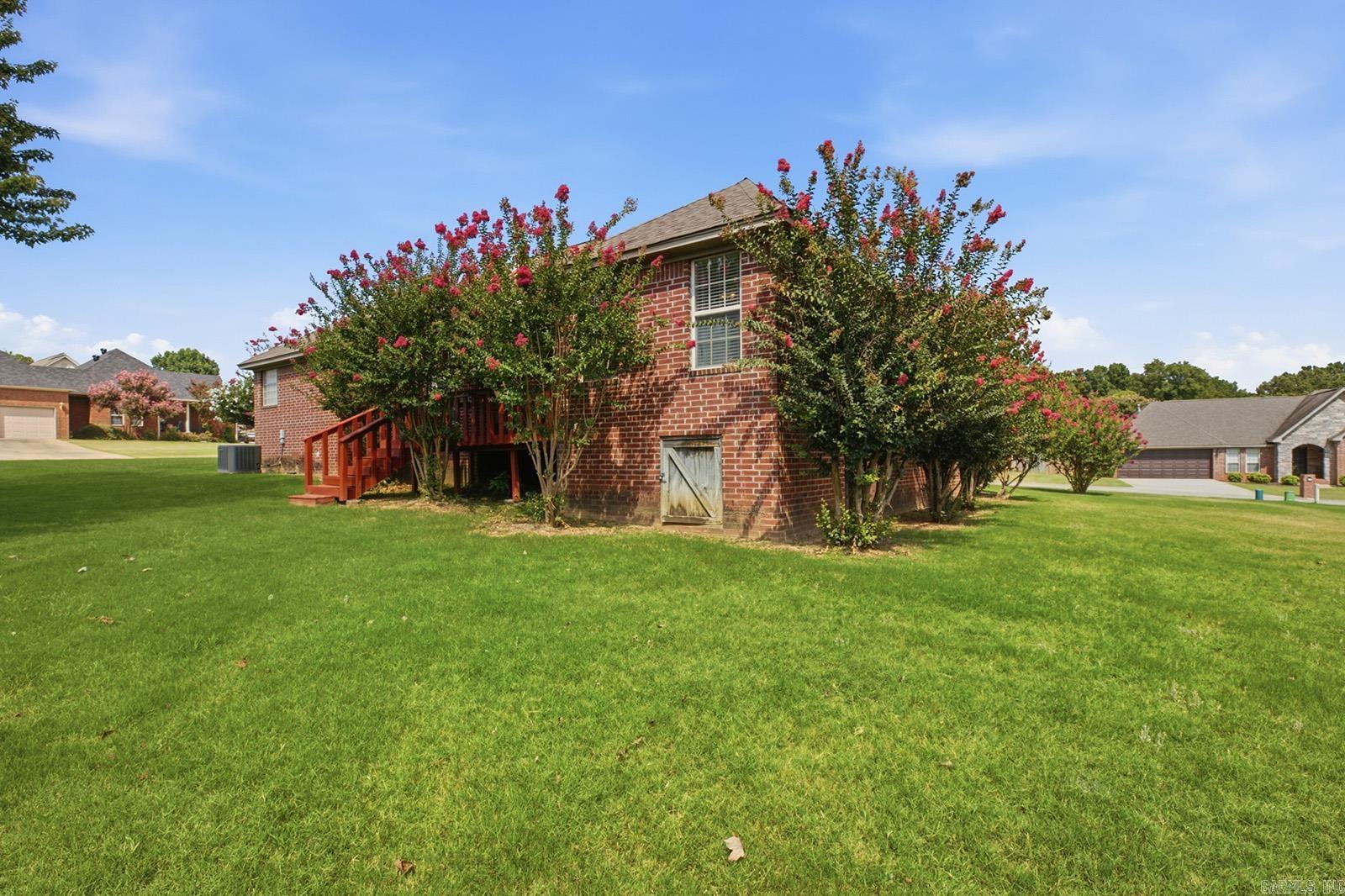 603 Llama  Searcy, AR