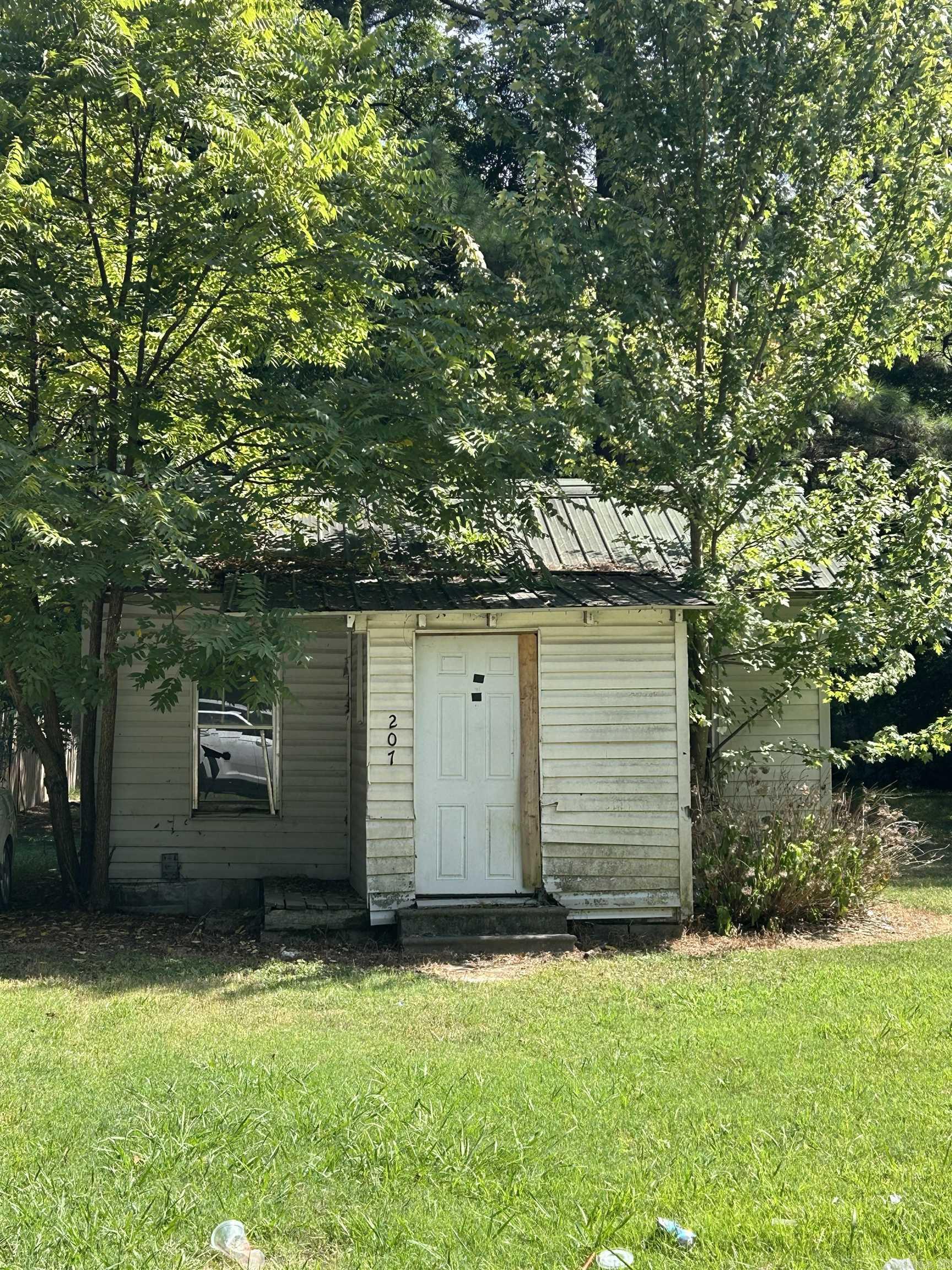 207  Spruce  Jonesboro, AR