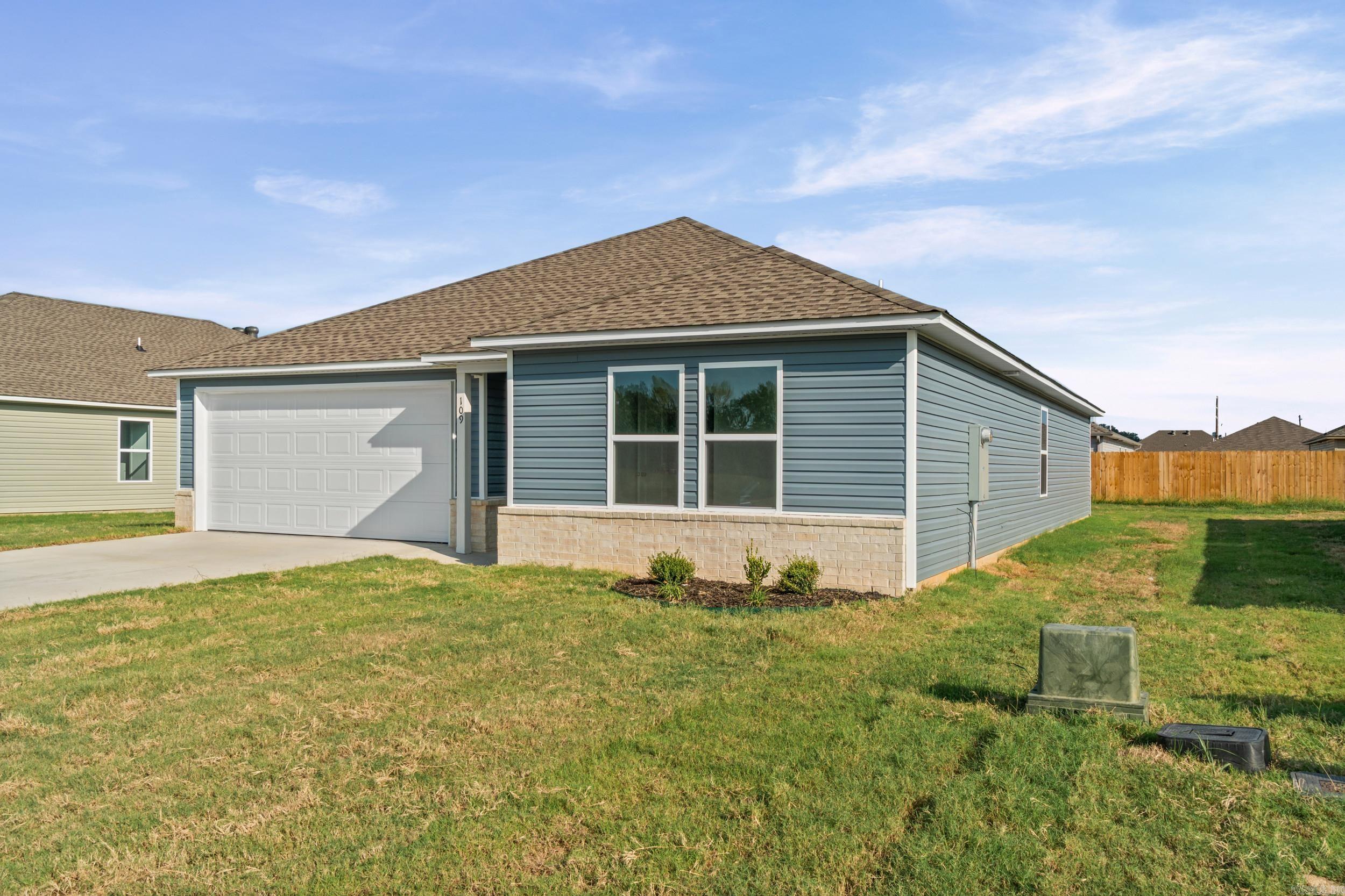 109 King Ranch Drive — photo 4