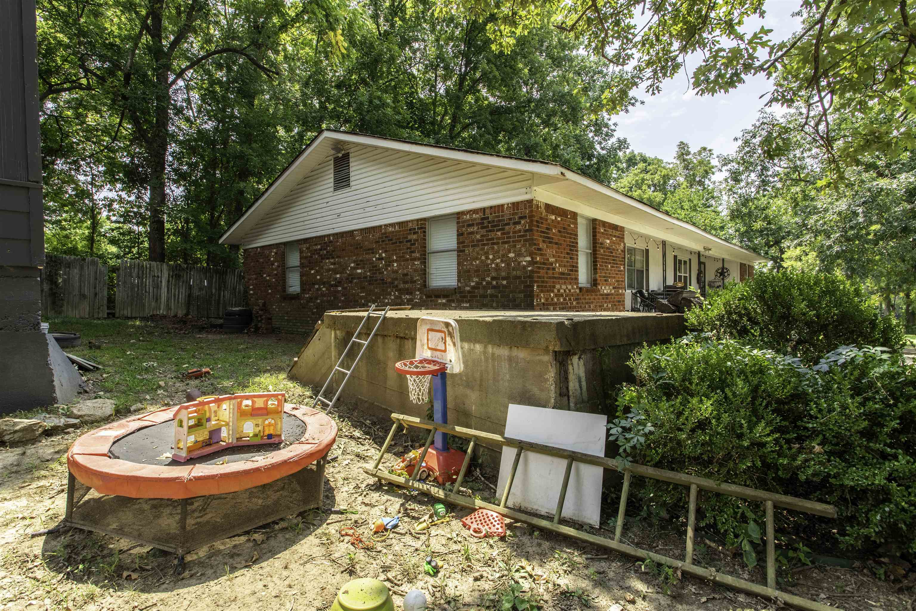 206 Fair Park Dr  Imboden, AR