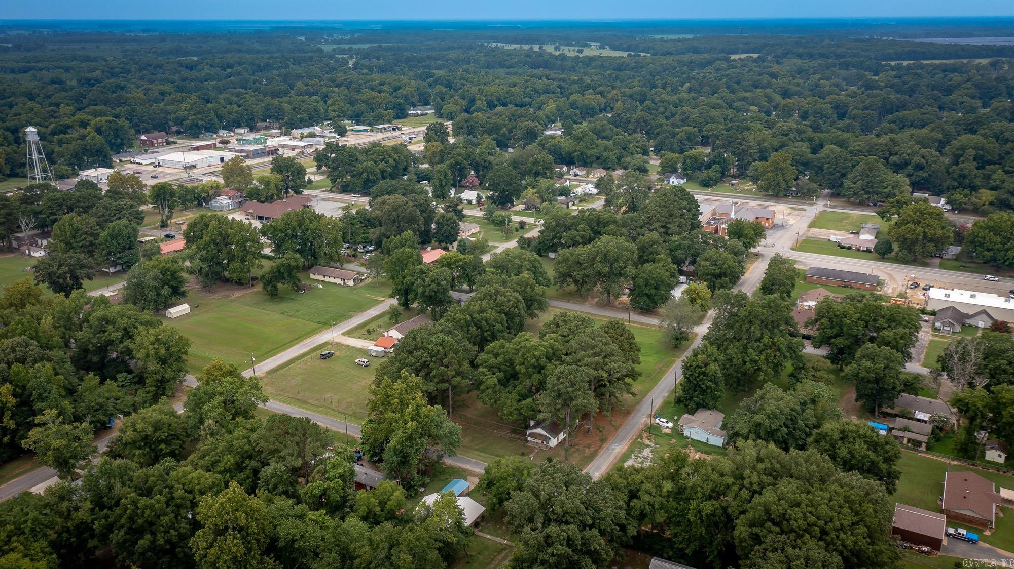 211 W Martin Luther King  Kensett, AR