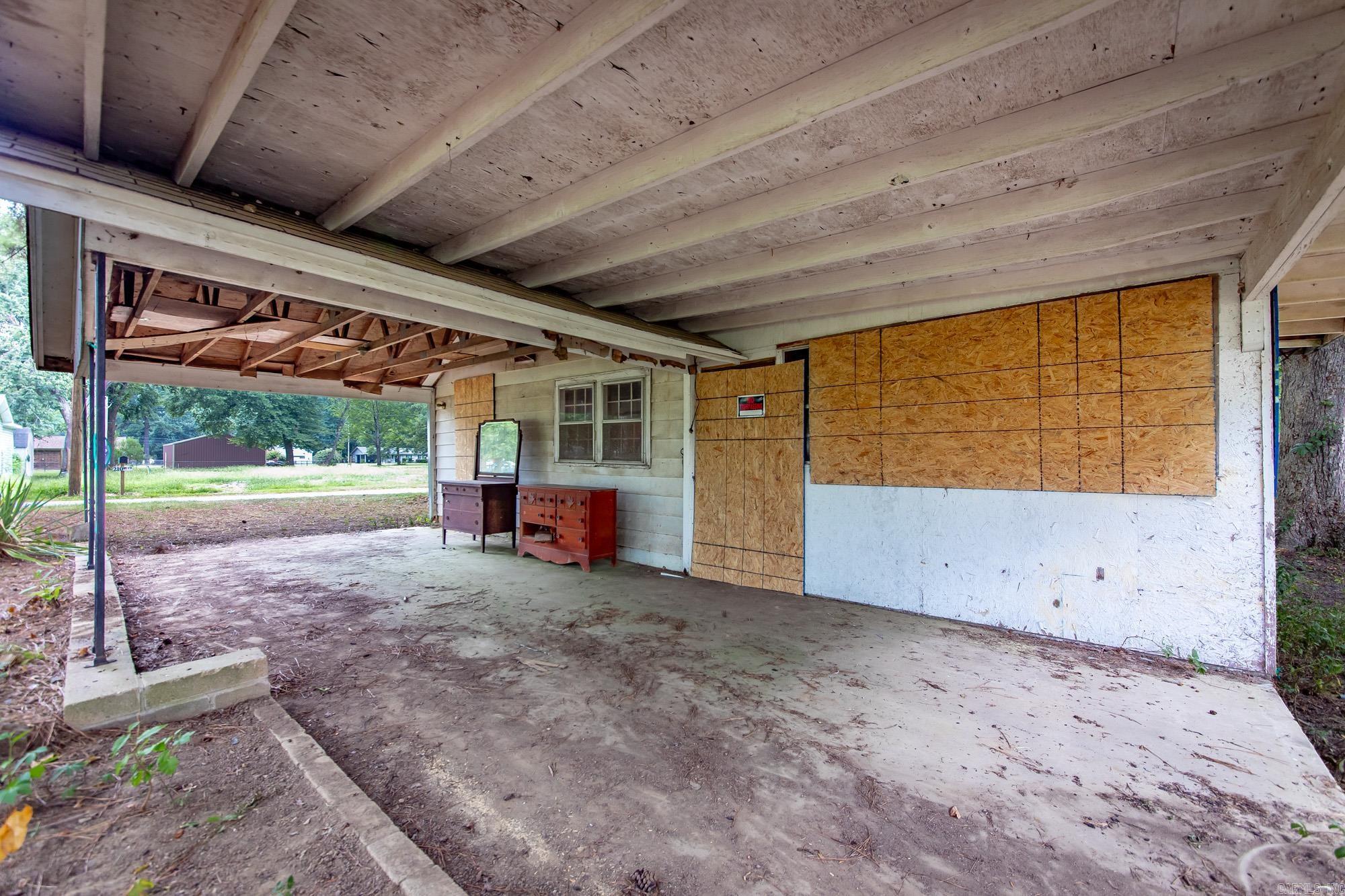 211 W Martin Luther King  Kensett, AR