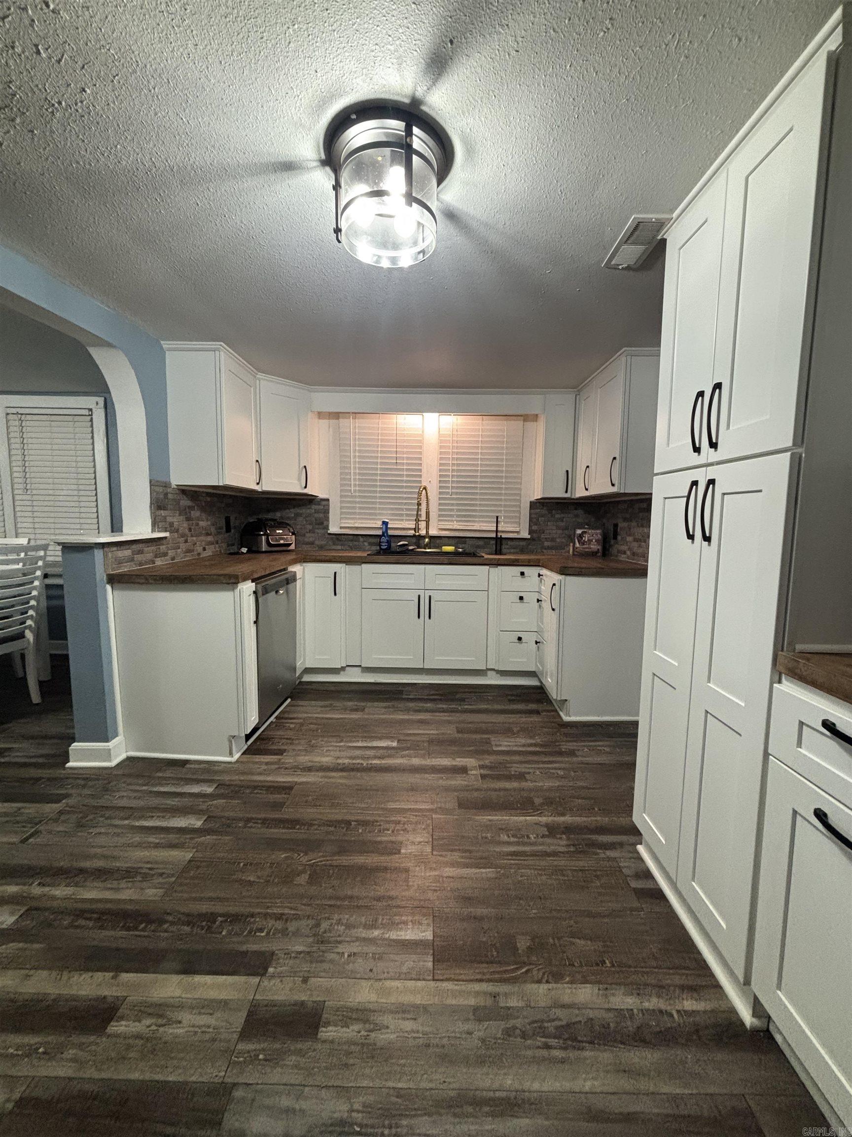 1830 Dunklin  Kennett, MO