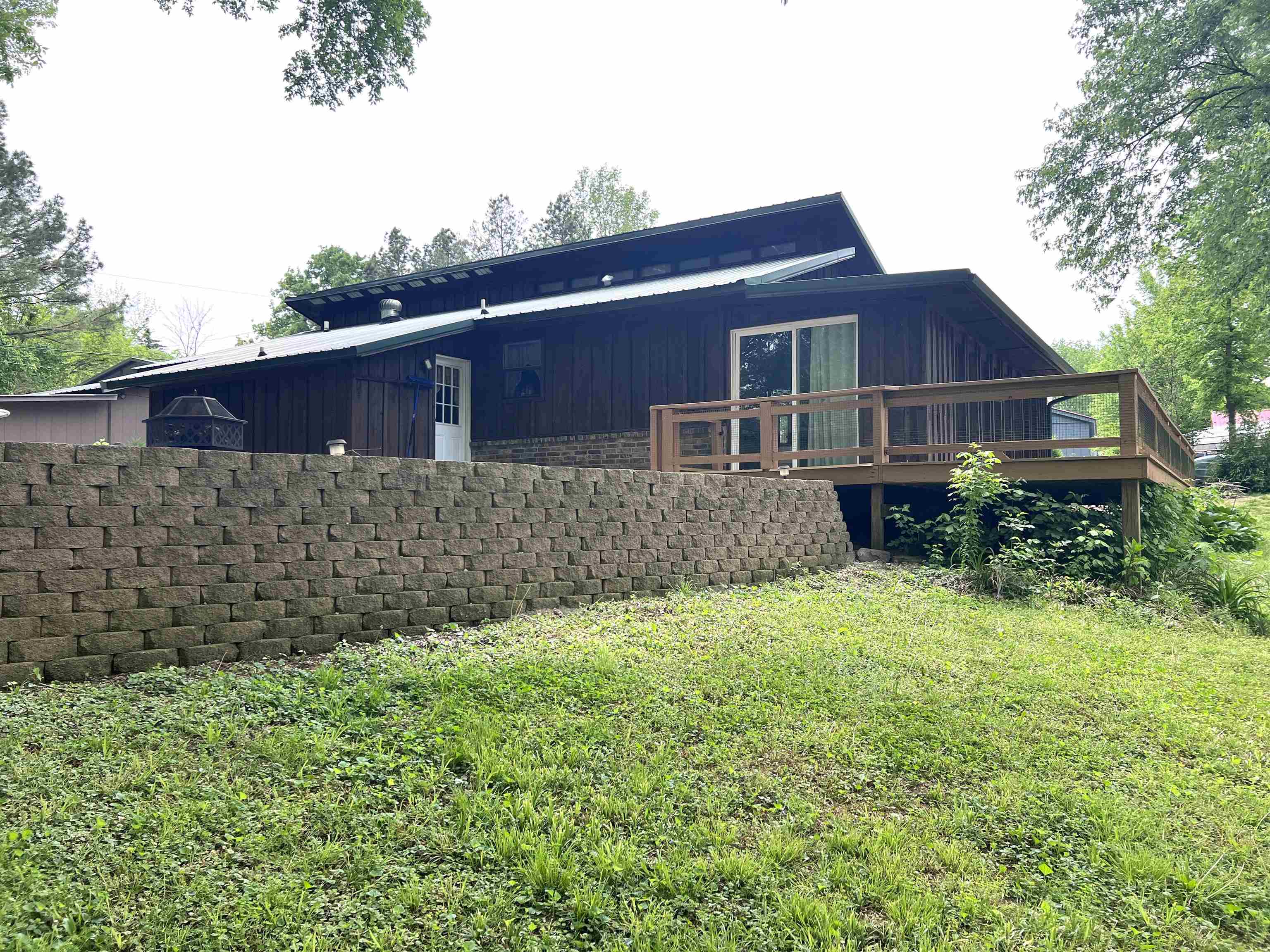 892 N Riverview 858 N Riverview Lane Mountain View, AR
