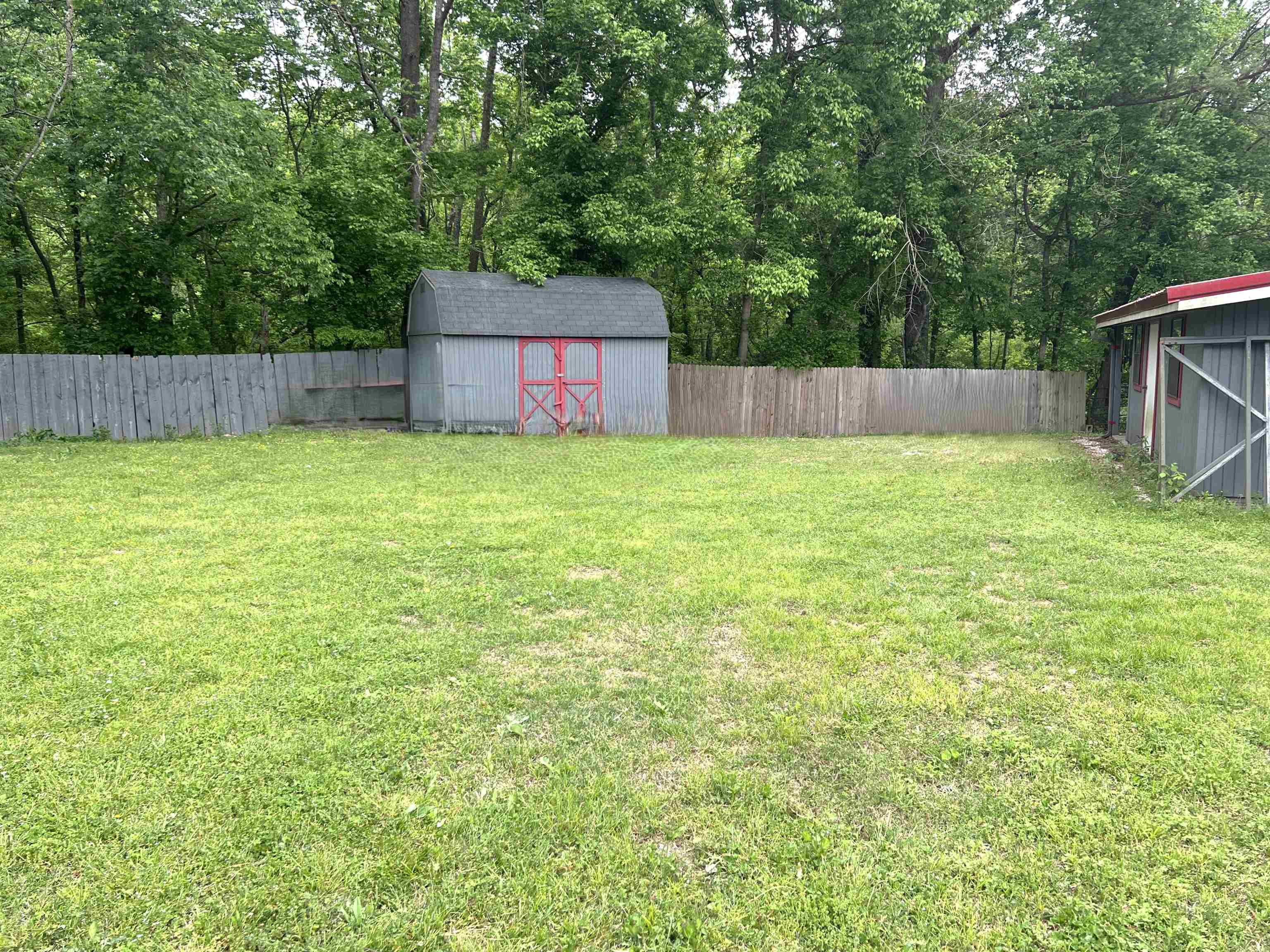 892 N Riverview 858 N Riverview Lane Mountain View, AR