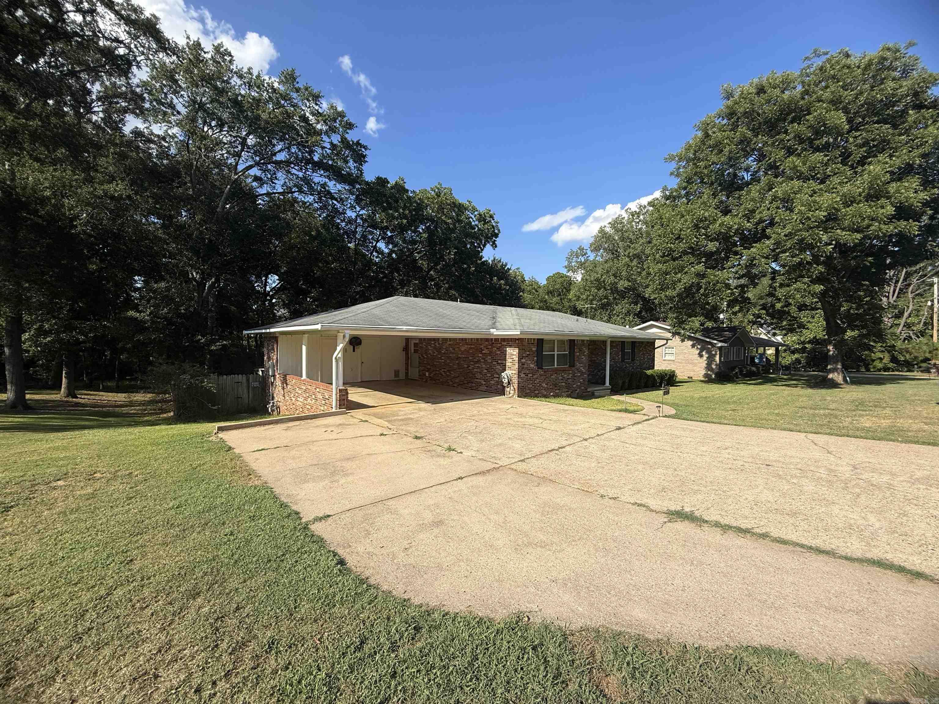 613 E Cedar  Warren, AR