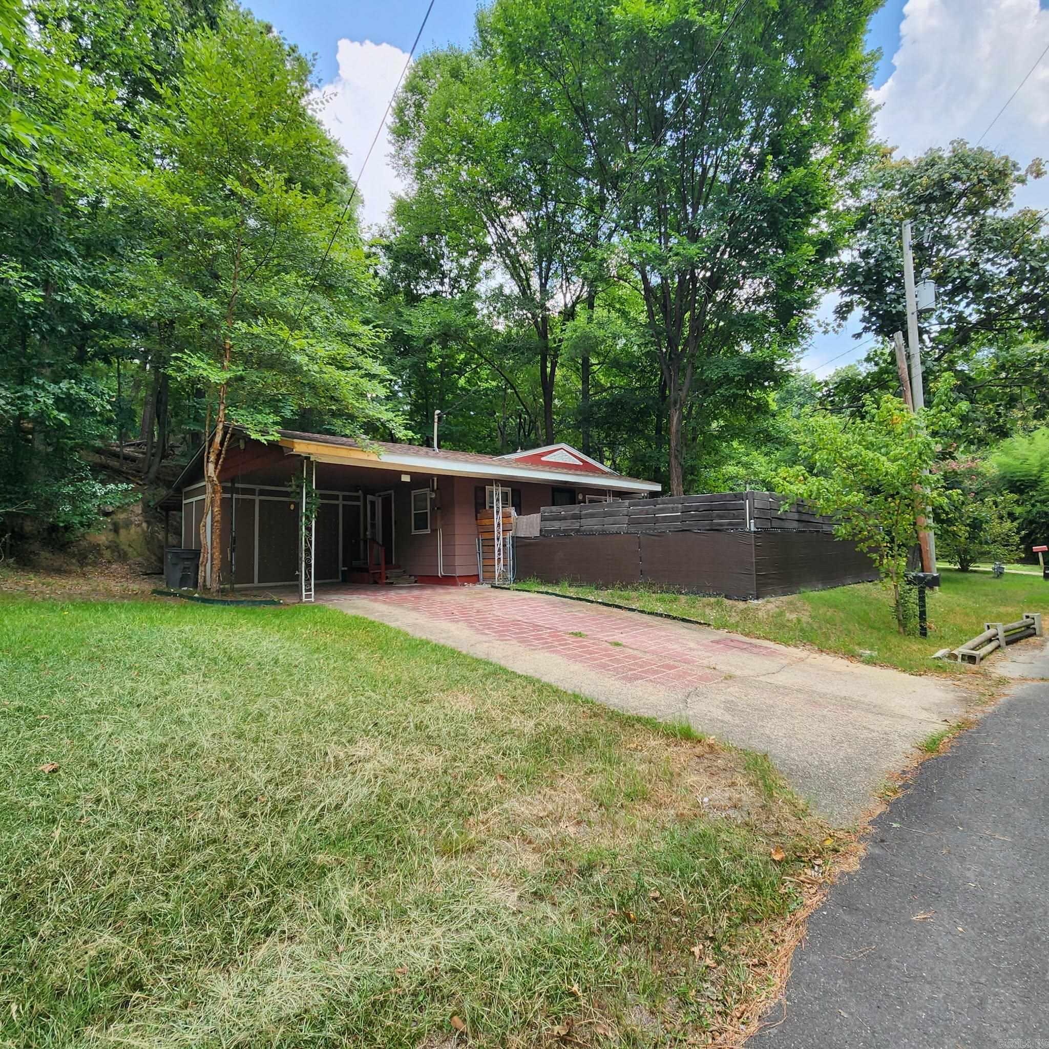 212  Sabie Street  Hot Springs National Park, AR