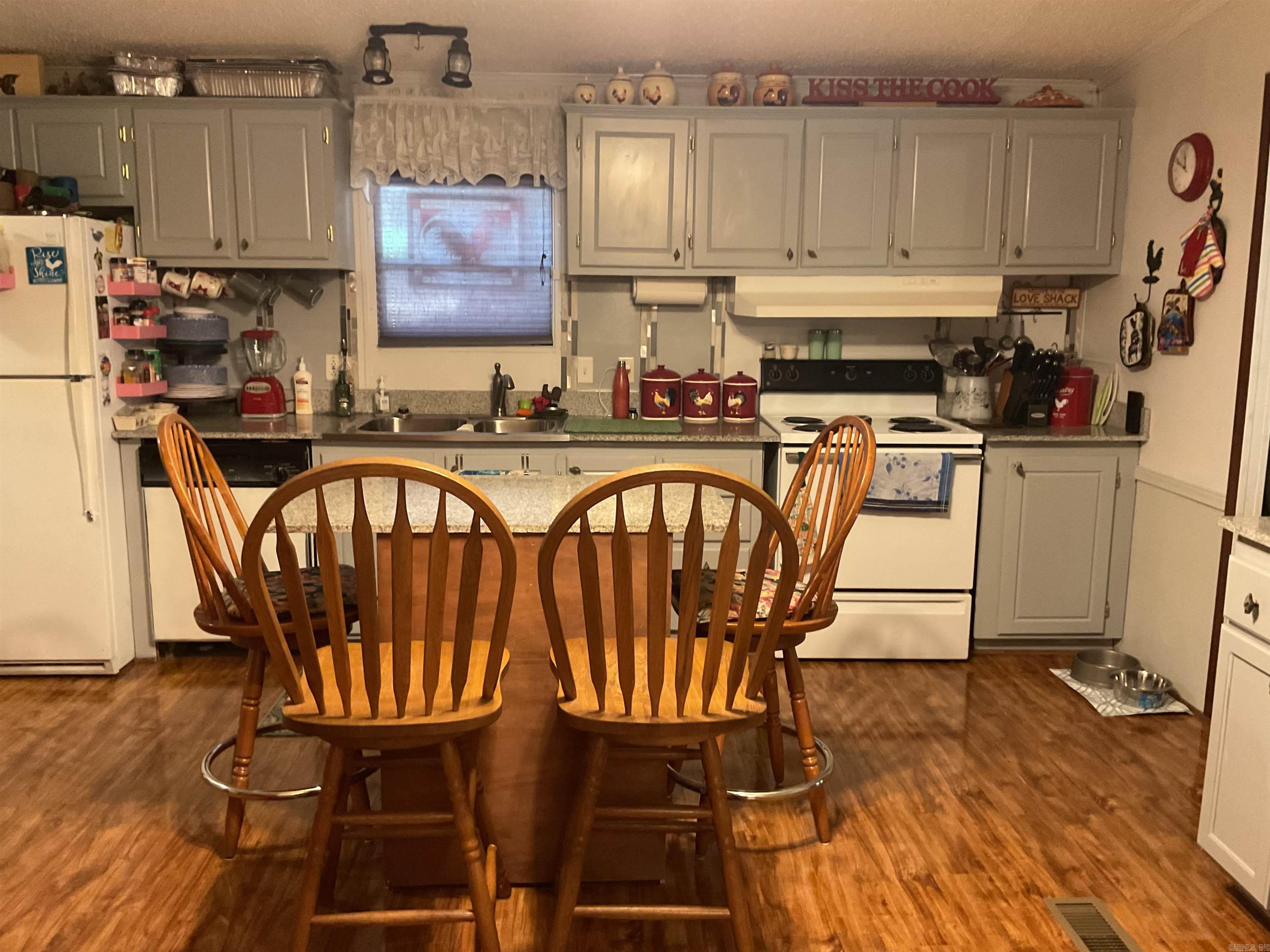 20 Brittany Cove Dr.  Greers Ferry, AR