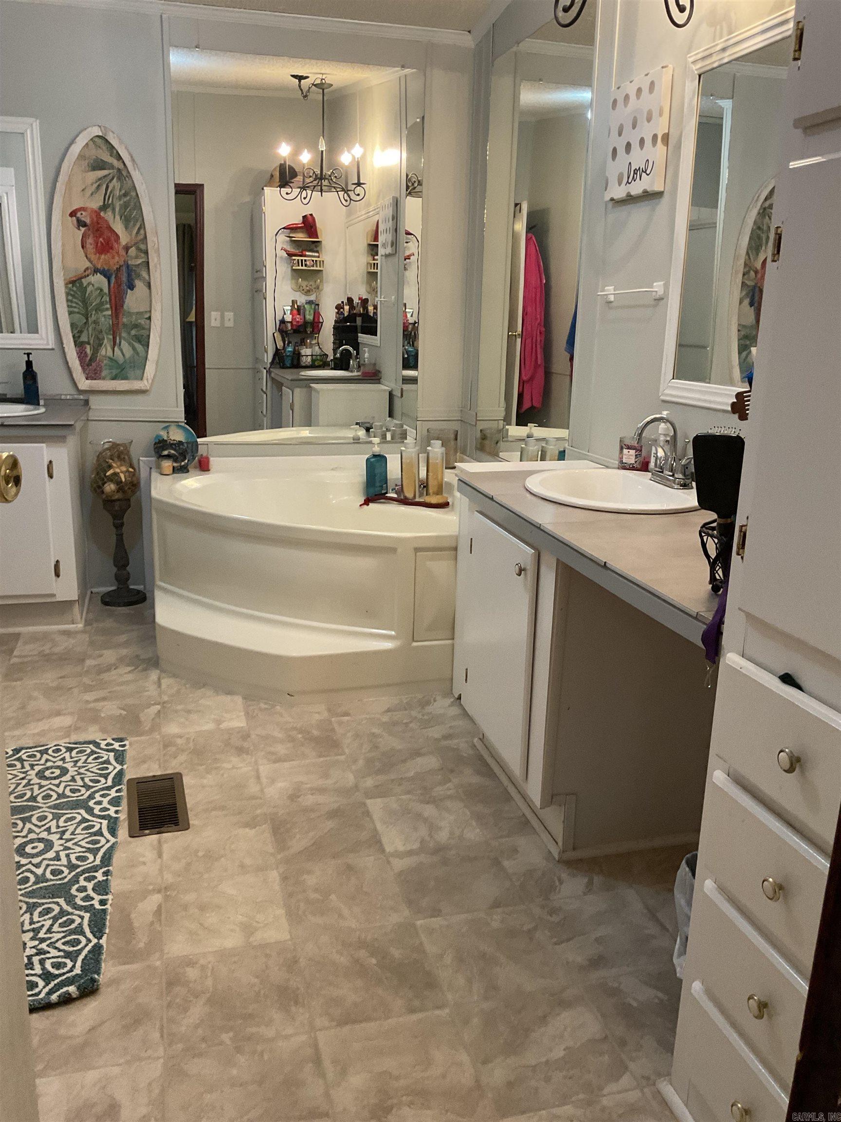 20 Brittany Cove Dr.  Greers Ferry, AR