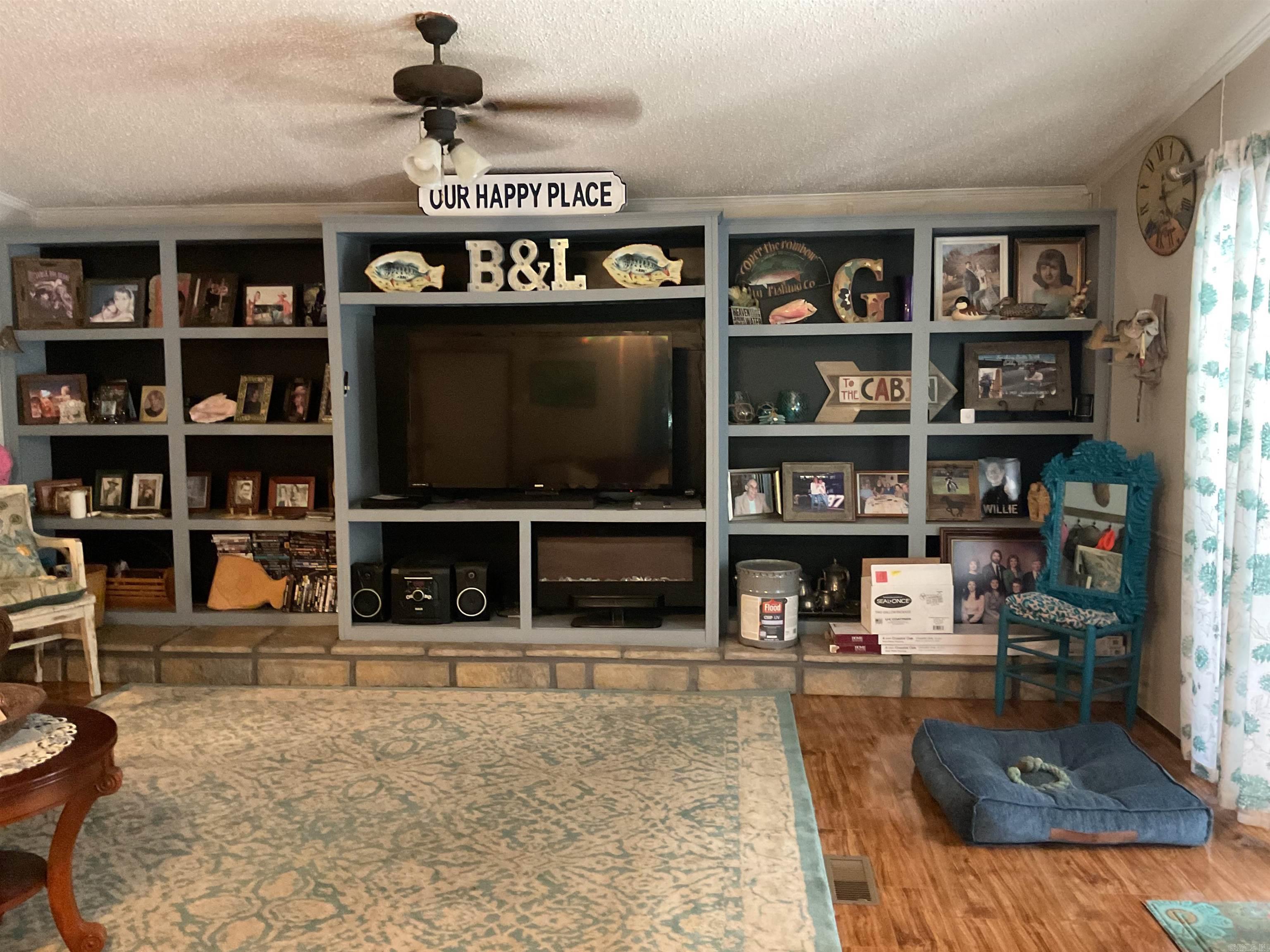 20 Brittany Cove Dr.  Greers Ferry, AR