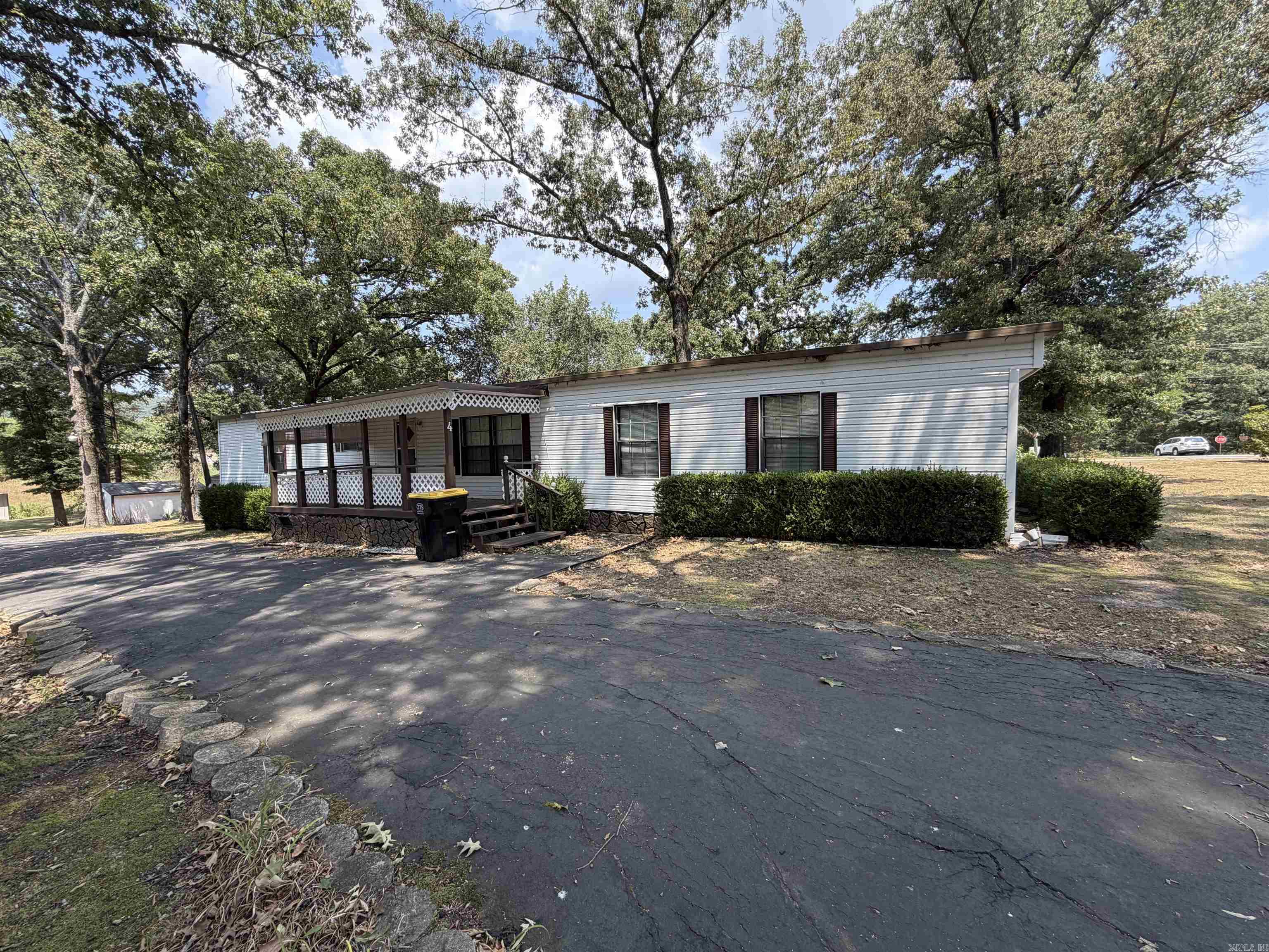 4  Paradise  Mayflower, AR