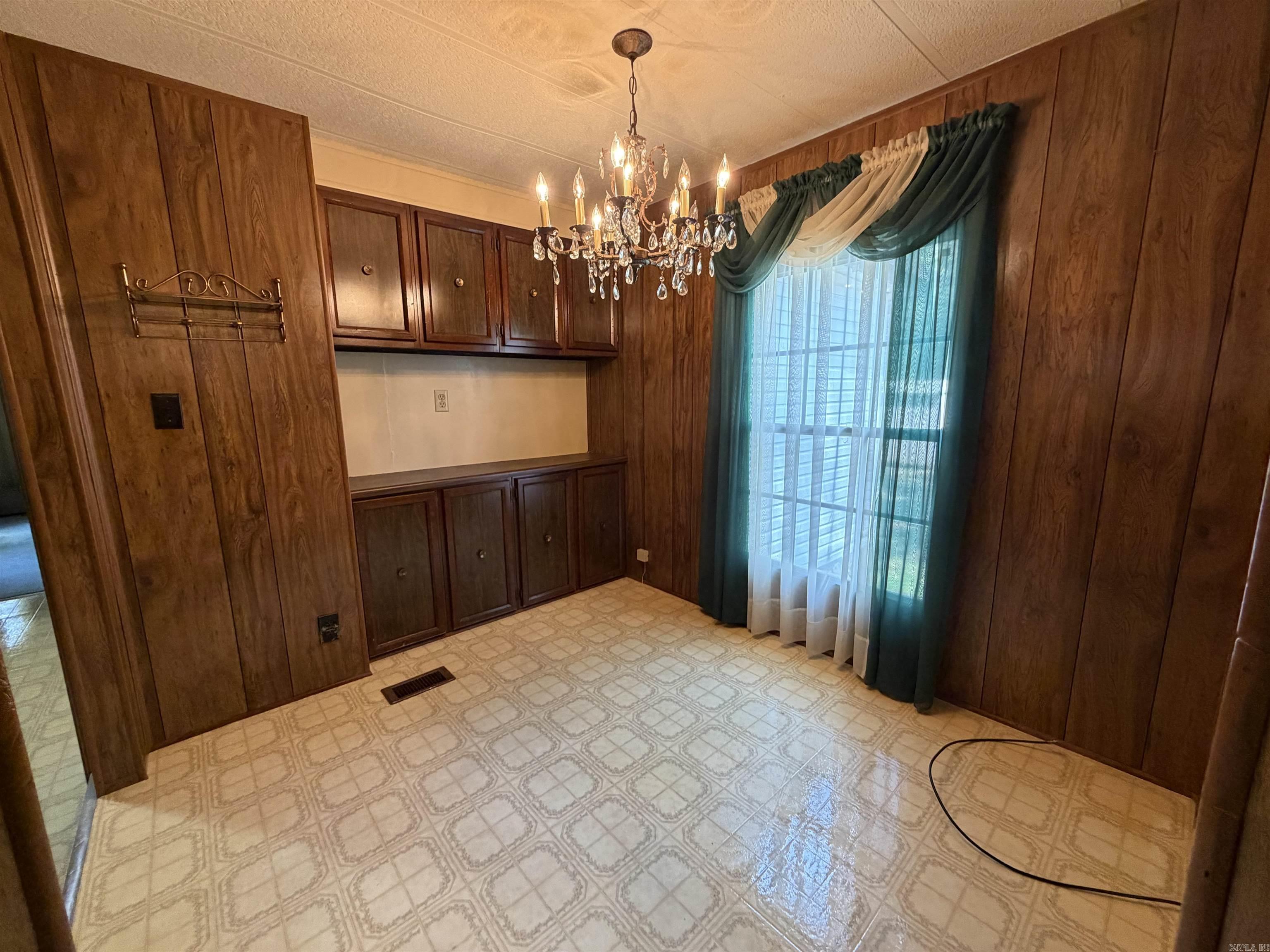 4 Paradise  Mayflower, AR