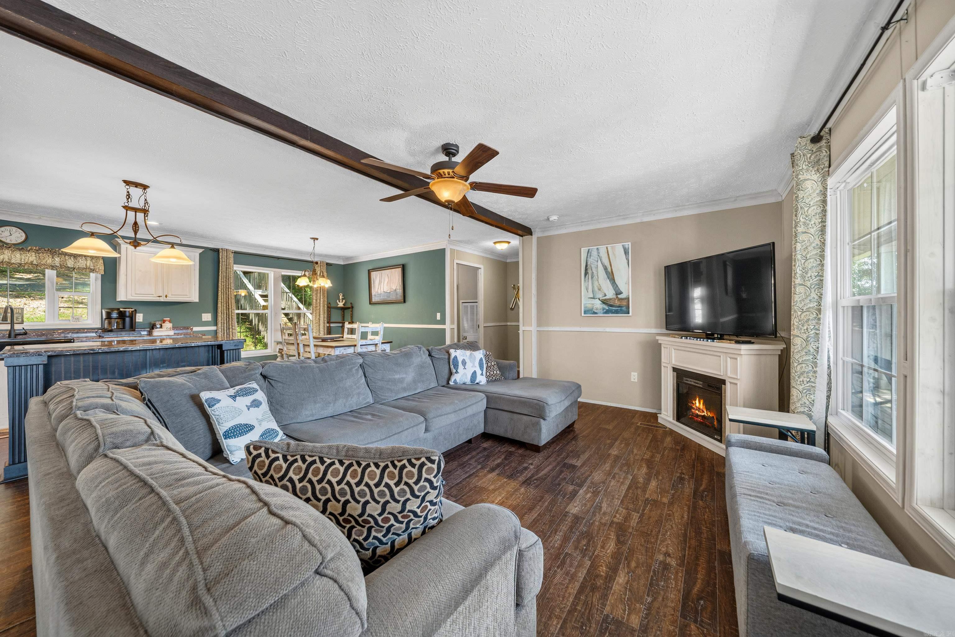 1221 Akers  Hot Springs, AR