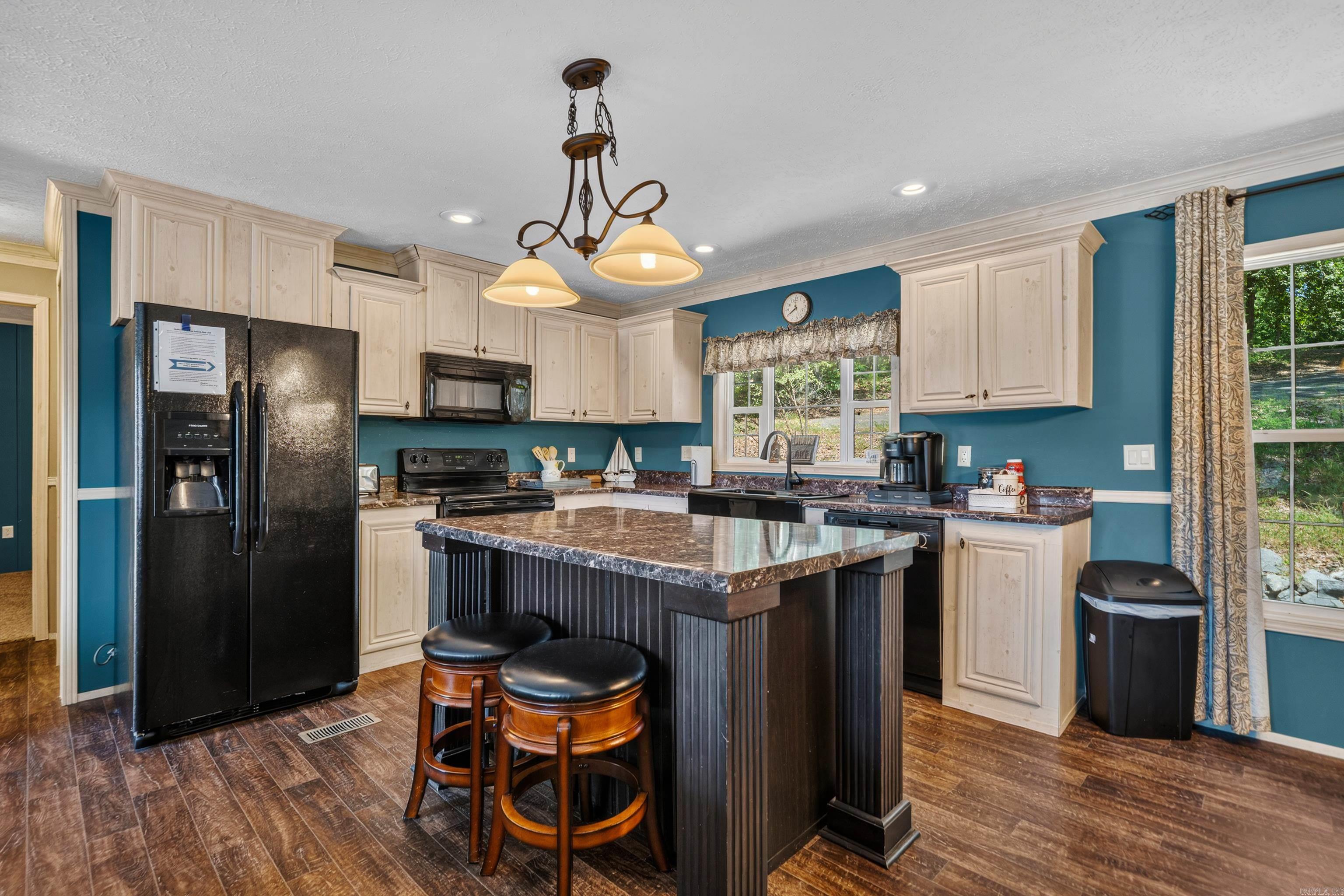 1221 Akers  Hot Springs, AR