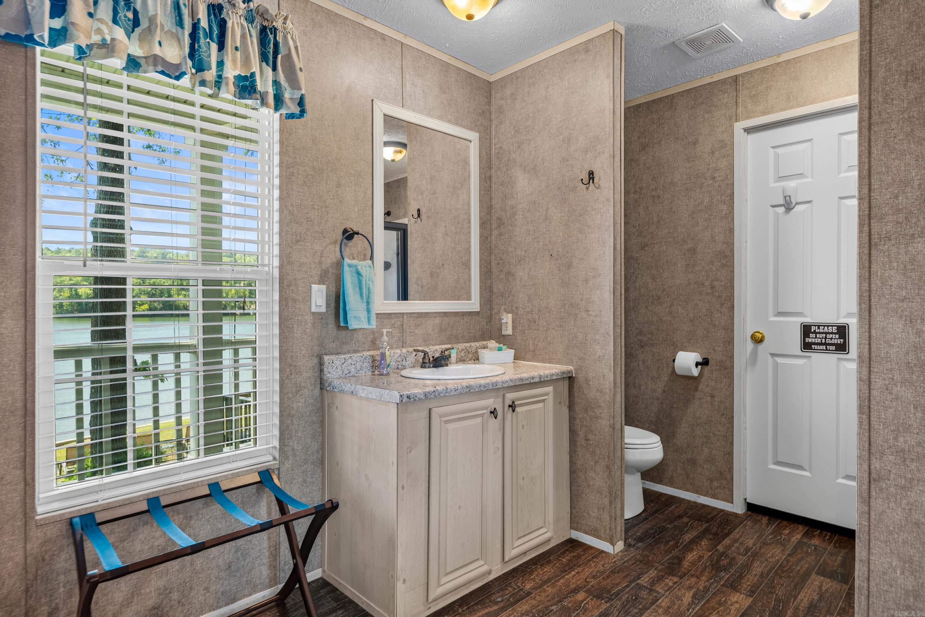 1221 Akers  Hot Springs, AR