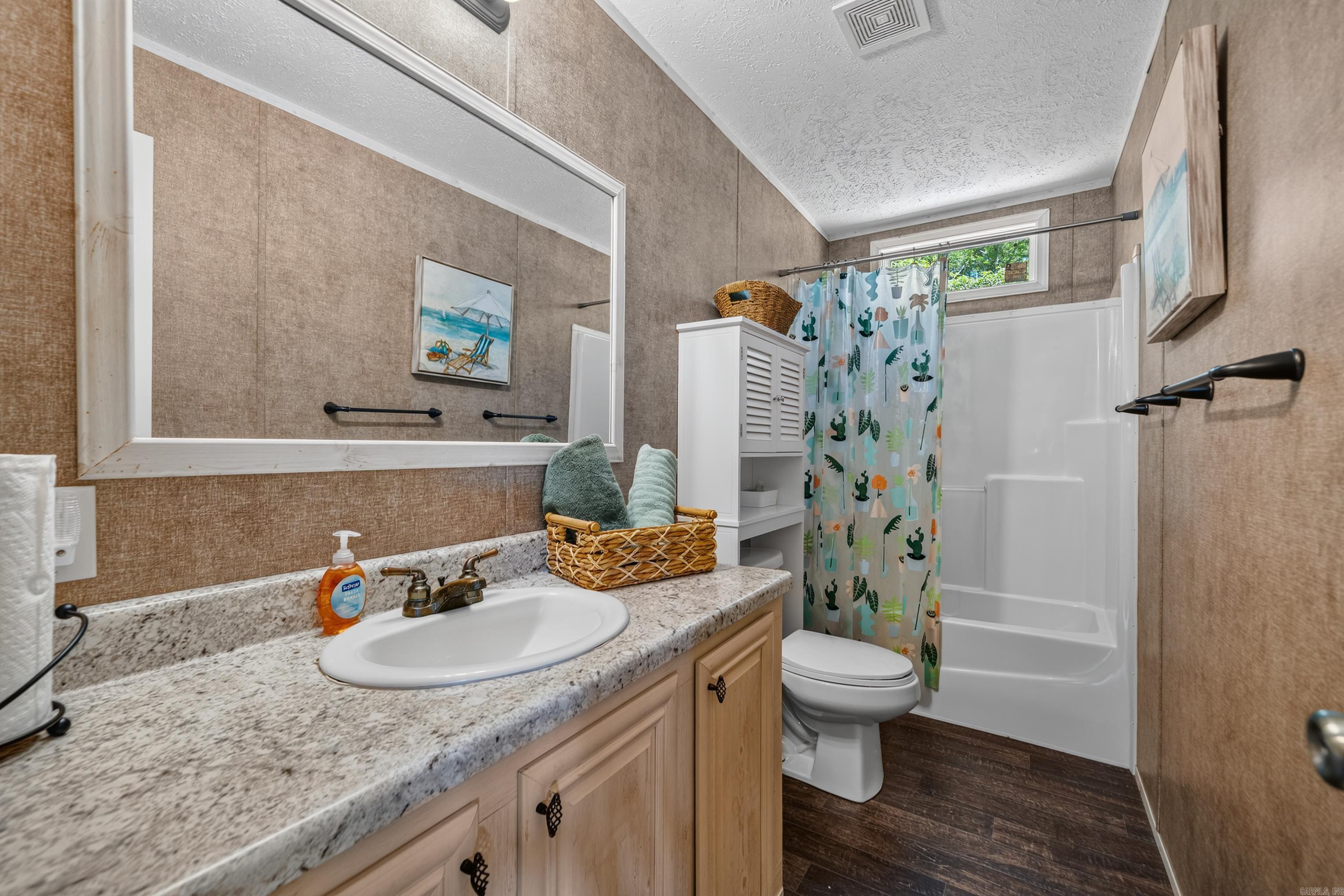 1221 Akers  Hot Springs, AR