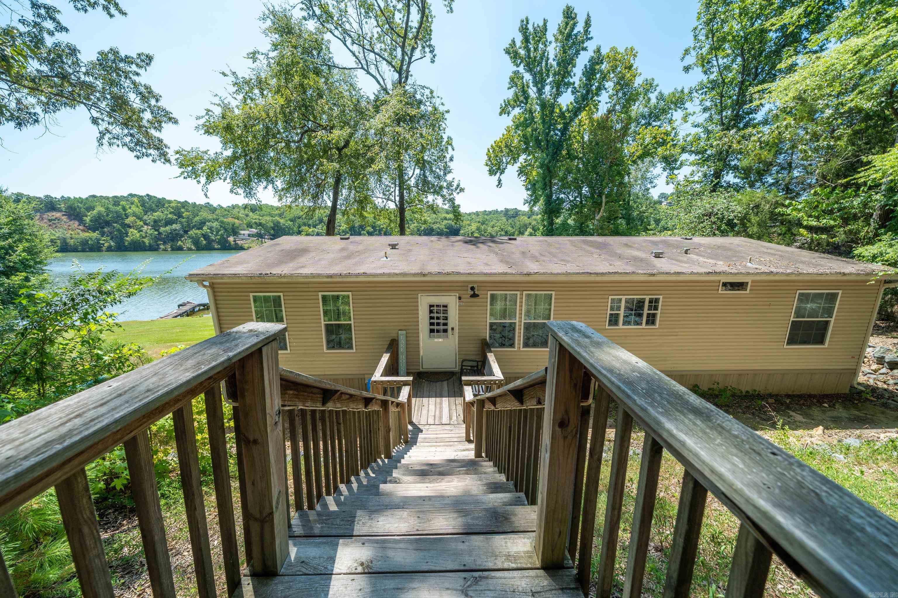 1221 Akers  Hot Springs, AR