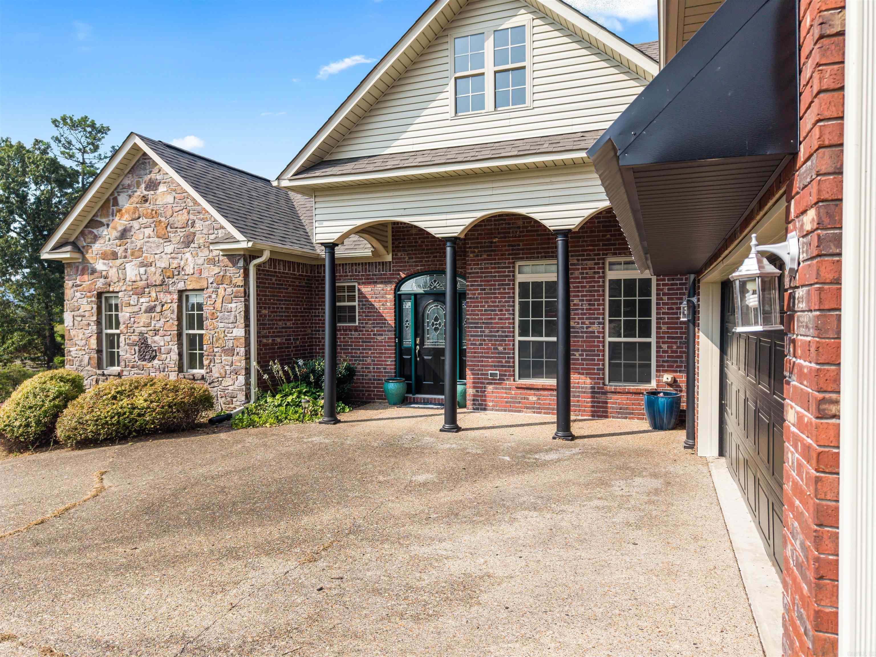 170 Wildwood Forest  Hot Springs, AR