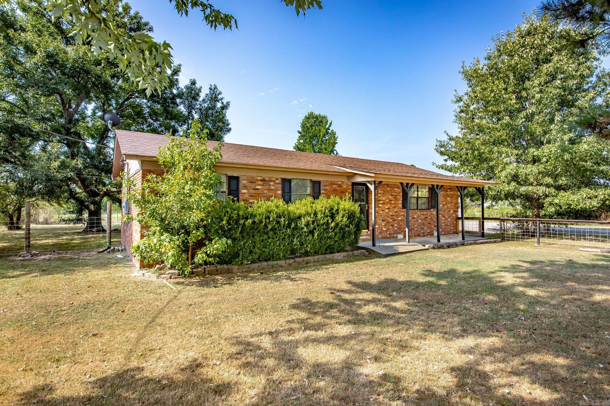 1005 SW 12th  Atkins, AR