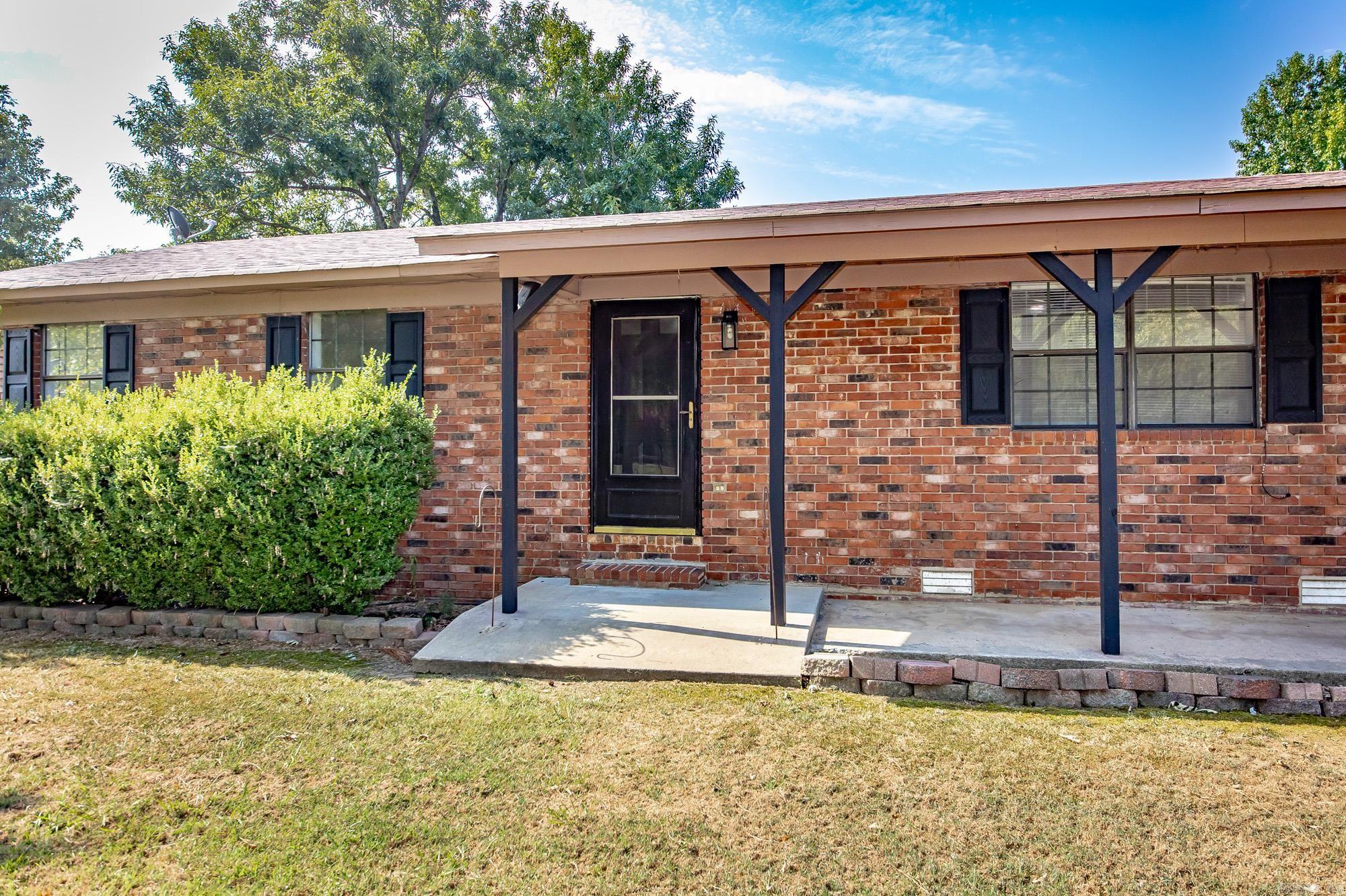 1005 SW 12th  Atkins, AR